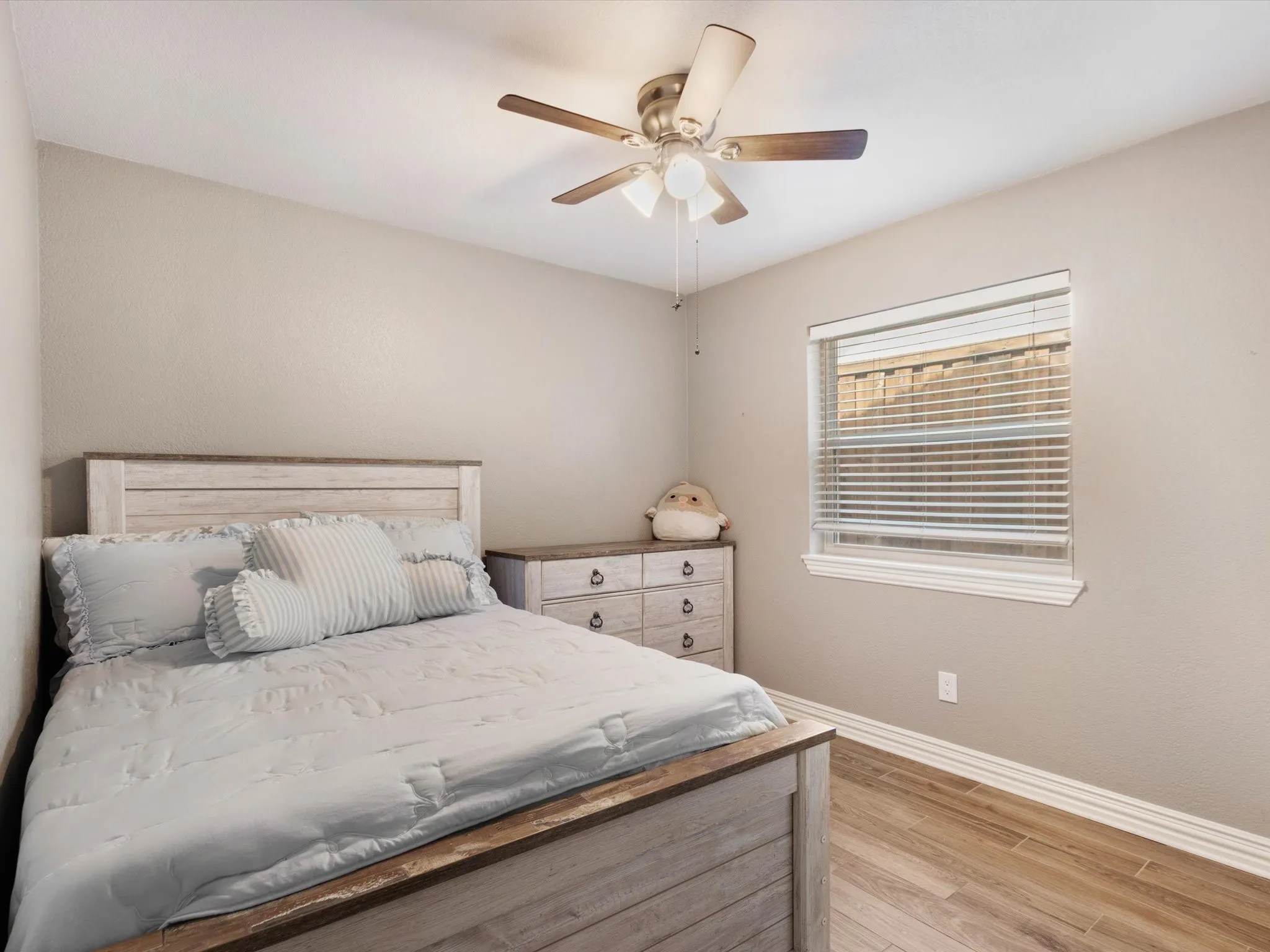 Single Family Residence For Sale in Dallas County , 2922 Spring Brook Drive, Garland, Texas 75044, 4 Bedroom, 2 Bathroom, 2 Garage spaces, 2,146 Sqft, built in 1980, mls#21343909, Real Estate Agent in Garland, Homes For Sale in Dallas county, Homes For Sale in Garland, Realtor in Garland Texas, Real Estate Brokerage Independent Realty Texas, Luminita Cordes Realtor