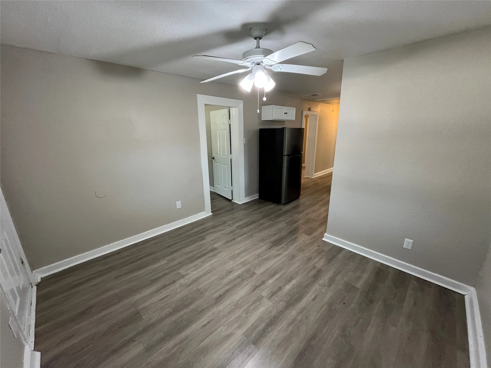 Single Family Residence For Rent in Dallas County , 1316 N Prairie Creek Road, Dallas, Texas 75217, 4 Bedroom, 2 Bathroom, Garage spaces, 1,040 Sqft, built in 1951, mls#21337211, Real Estate Agent in Dallas, Homes For Rent in Dallas county, Homes For Rent in Dallas, Realtor in Dallas Texas, Real Estate Brokerage Independent Realty Texas, Luminita Cordes Realtor
