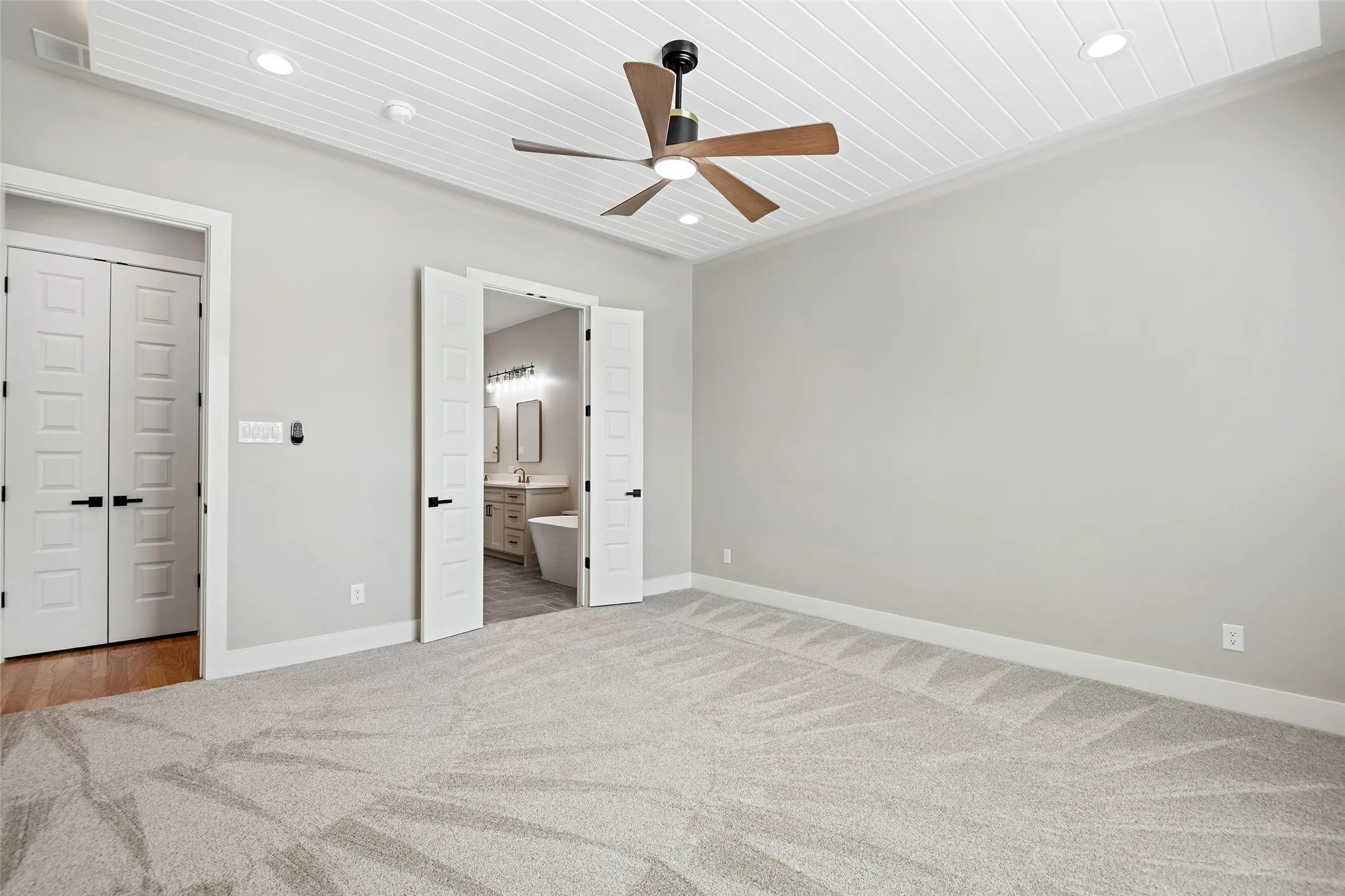 Single Family Residence For Sale in Ellis County , 409 N Rogers Street, Waxahachie, Texas 75165, 4 Bedroom, 5 Bathroom, 3 Garage spaces, 3,162 Sqft, built in 2026, mls#21343937, Real Estate Agent in Waxahachie, Homes For Sale in Ellis county, Homes For Sale in Waxahachie, Realtor in Waxahachie Texas, Real Estate Brokerage Independent Realty Texas, Luminita Cordes Realtor