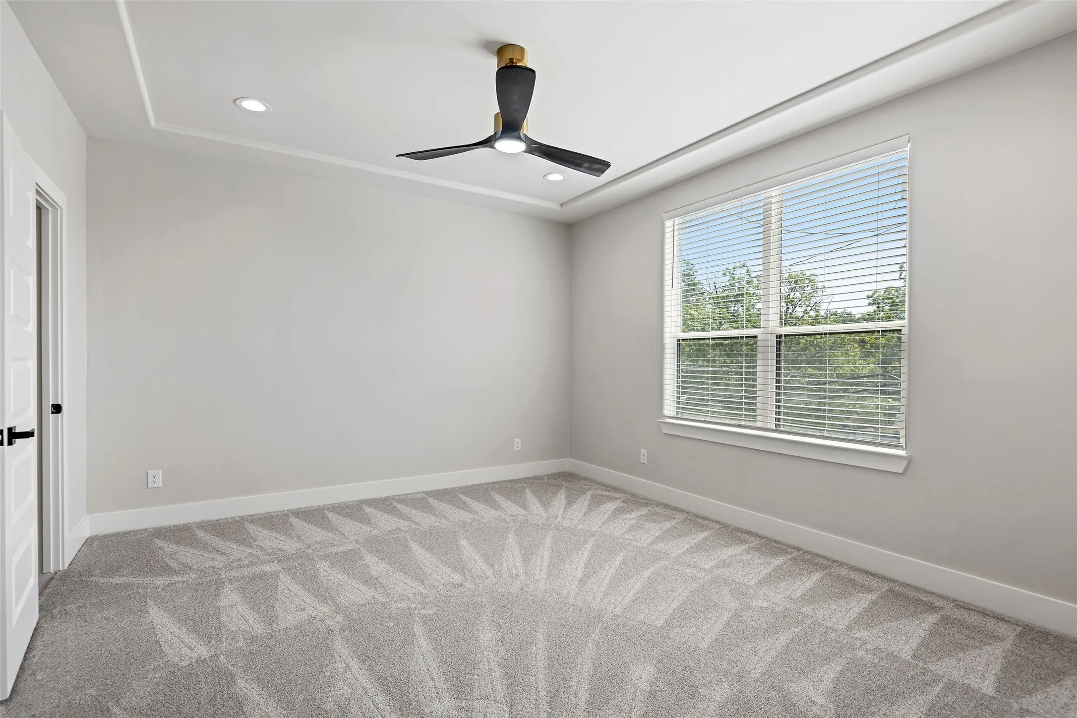 Single Family Residence For Sale in Ellis County , 409 N Rogers Street, Waxahachie, Texas 75165, 4 Bedroom, 5 Bathroom, 3 Garage spaces, 3,162 Sqft, built in 2026, mls#21343937, Real Estate Agent in Waxahachie, Homes For Sale in Ellis county, Homes For Sale in Waxahachie, Realtor in Waxahachie Texas, Real Estate Brokerage Independent Realty Texas, Luminita Cordes Realtor
