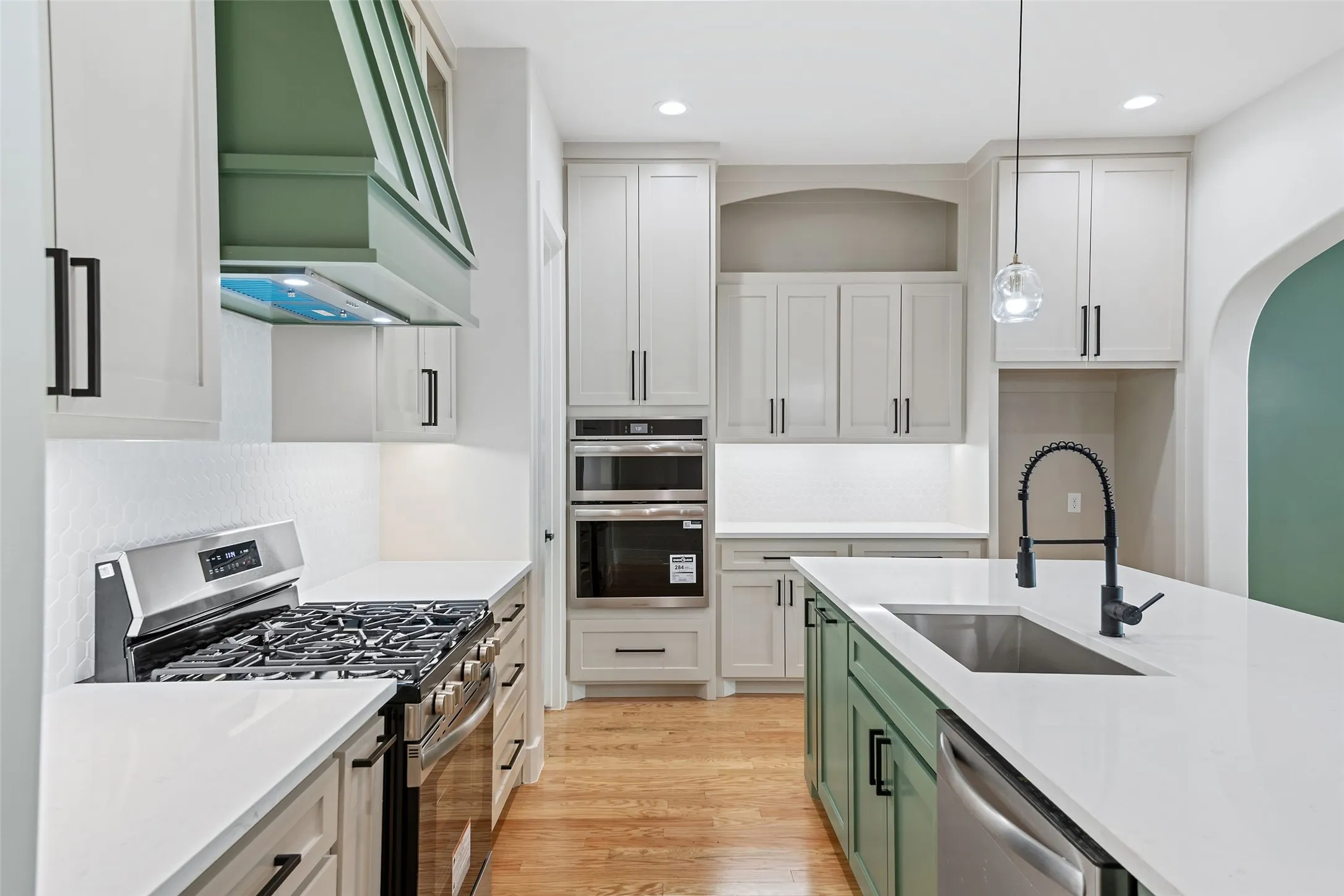 Single Family Residence For Sale in Ellis County , 409 N Rogers Street, Waxahachie, Texas 75165, 4 Bedroom, 5 Bathroom, 3 Garage spaces, 3,162 Sqft, built in 2026, mls#21343937, Real Estate Agent in Waxahachie, Homes For Sale in Ellis county, Homes For Sale in Waxahachie, Realtor in Waxahachie Texas, Real Estate Brokerage Independent Realty Texas, Luminita Cordes Realtor