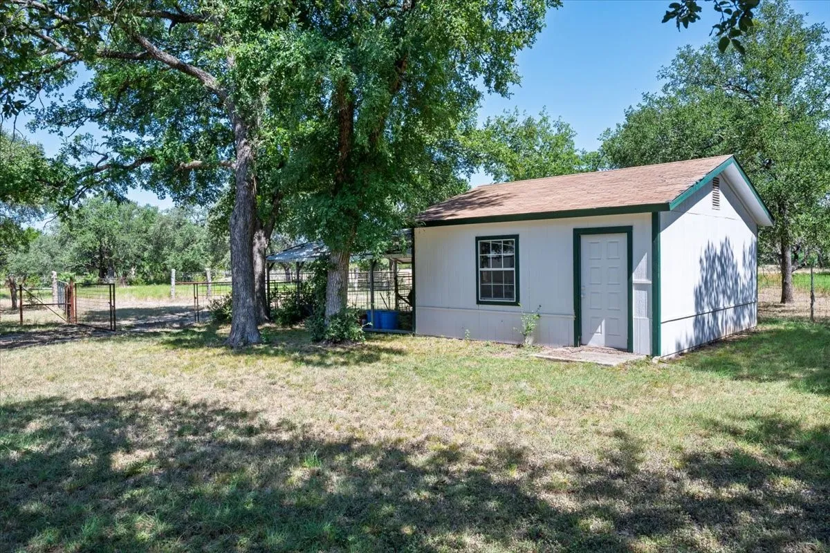 Farm For Sale in Coryell County , 310 County Road 92, Purmela, Texas 76566, 3 Bedrooms, 2 Bathrooms, Garage spaces, 1,968 Sqft, built in 1995, Price $650,000, mls#21343939, Real Estate Agent in Purmela, Homes For Sale in Coryell county, Homes For Sale in Purmela, Realtor in Purmela Texas, Real Estate Brokerage Independent Realty Texas, Luminita Cordes Realtor