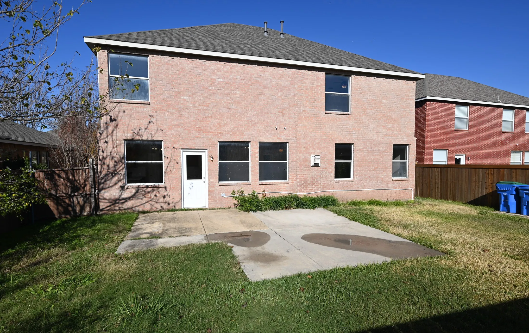 Single Family Residence For Rent in Dallas County , 10706 Gleneagles Lane, Rowlett, Texas 75089, 6 Bedroom, 3 Bathroom, 2 Garage spaces, 2,856 Sqft, built in 2001, mls#21343942, Real Estate Agent in Rowlett, Homes For Rent in Dallas county, Homes For Rent in Rowlett, Realtor in Rowlett Texas, Real Estate Brokerage Independent Realty Texas, Luminita Cordes Realtor