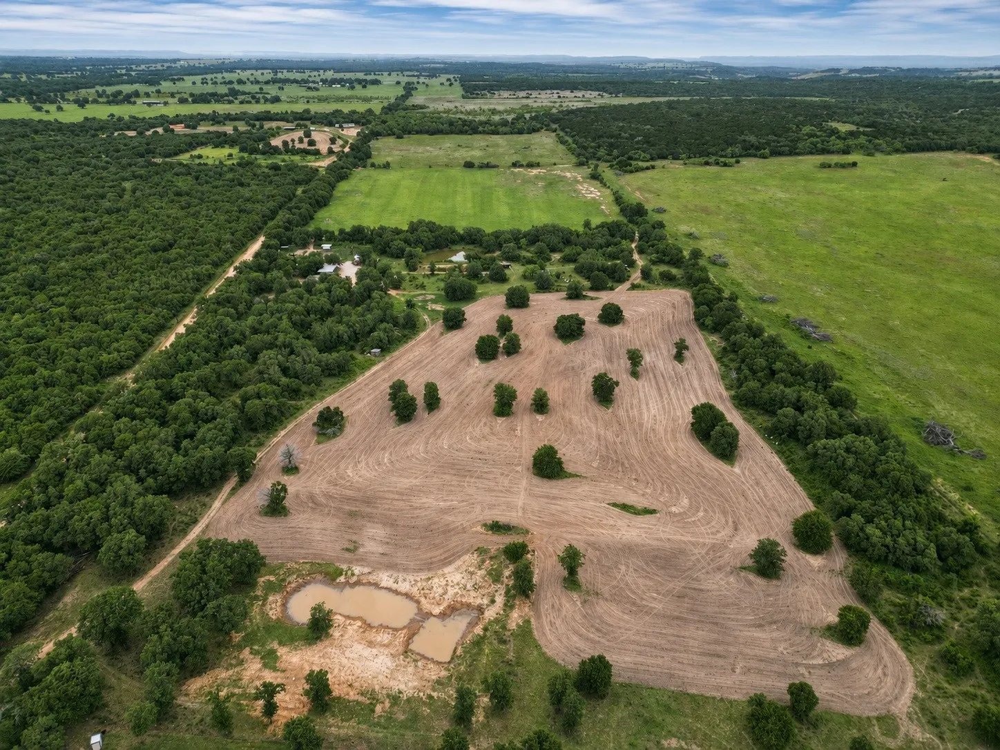 Farm For Sale in Callahan County , 636 PRIVATE ROAD 4691, Baird, Texas 79504, 3 Bedroom, 2 Bathroom, Garage spaces, 2,500 Sqft, built in 2018, mls#21343943, Real Estate Agent in Baird, Homes For Sale in Callahan county, Homes For Sale in Baird, Realtor in Baird Texas, Real Estate Brokerage Independent Realty Texas, Luminita Cordes Realtor