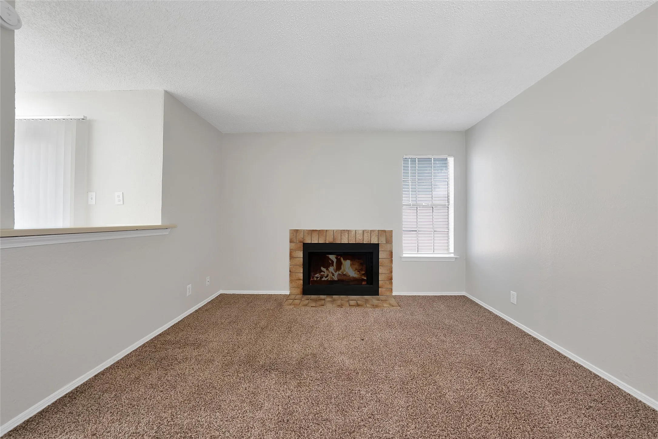 Condominium For Sale in Collin County , 4748 Old Bent Tree Lane 803, Dallas, Texas 75287, 1 Bedroom, 1 Bathroom, Garage spaces, 527 Sqft, built in 1985, mls#21336363, Real Estate Agent in Dallas, Homes For Sale in Collin county, Homes For Sale in Dallas, Realtor in Dallas Texas, Real Estate Brokerage Independent Realty Texas, Luminita Cordes Realtor