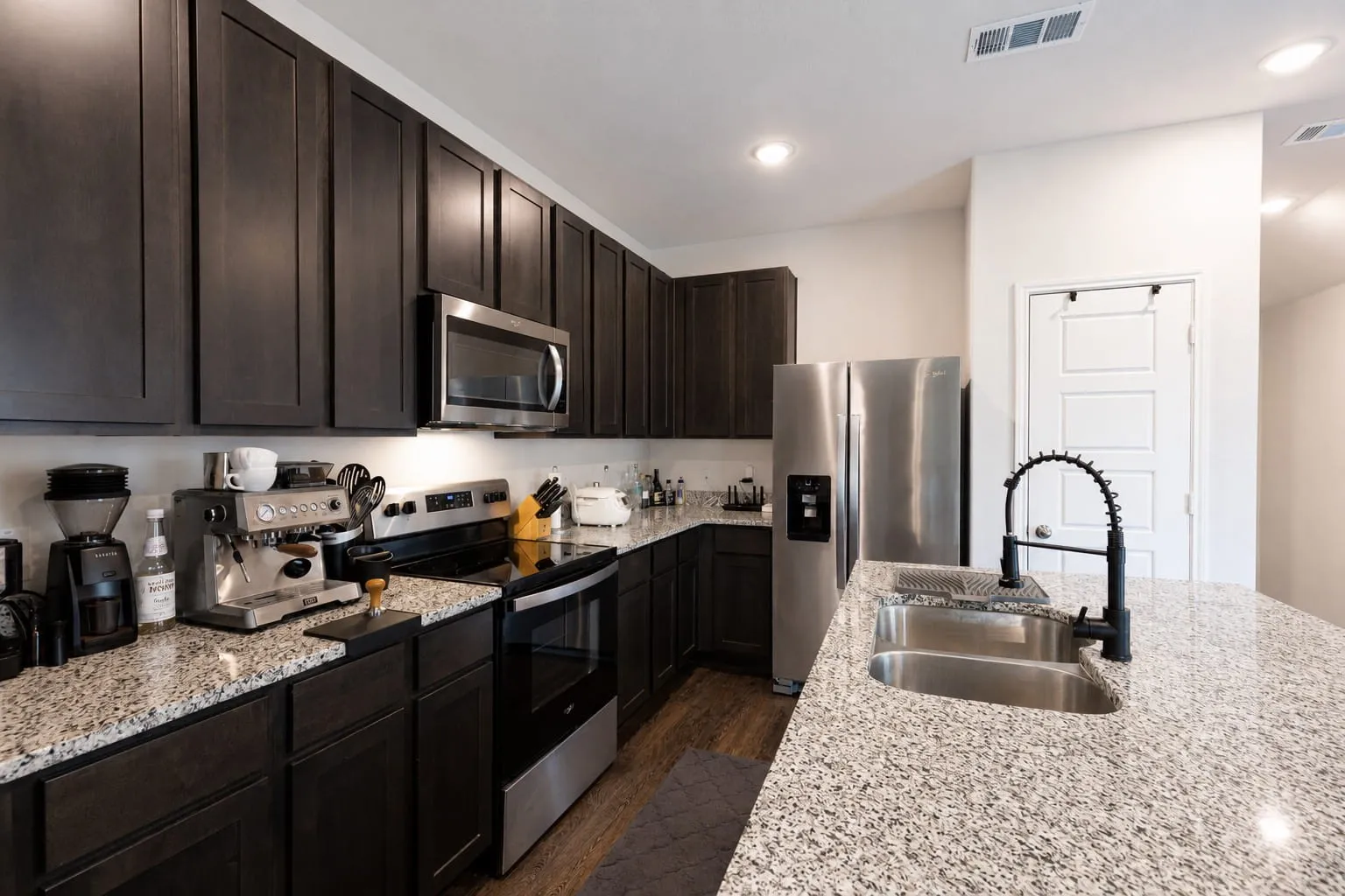 Single Family Residence For Sale in Tarrant County , 1137 Takeoff Avenue, Fort Worth, Texas 76131, 3 Bedroom, 2 Bathroom, 2 Garage spaces, 1,420 Sqft, built in 2023, mls#21343703, Real Estate Agent in Fort Worth, Homes For Sale in Tarrant county, Homes For Sale in Fort Worth, Realtor in Fort Worth Texas, Real Estate Brokerage Independent Realty Texas, Luminita Cordes Realtor