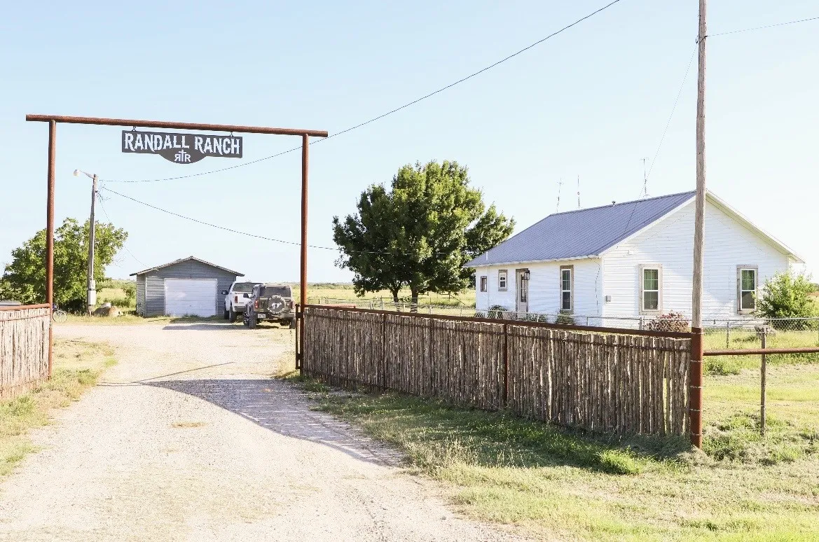 Single Family Residence For Sale in Young County , 2241 Schlegel Road, Olney, Texas 76374, 3 Bedroom, 2 Bathroom, 1 Garage spaces, 1,424 Sqft, built in 1950, mls#21343946, Real Estate Agent in Olney, Homes For Sale in Young county, Homes For Sale in Olney, Realtor in Olney Texas, Real Estate Brokerage Independent Realty Texas, Luminita Cordes Realtor