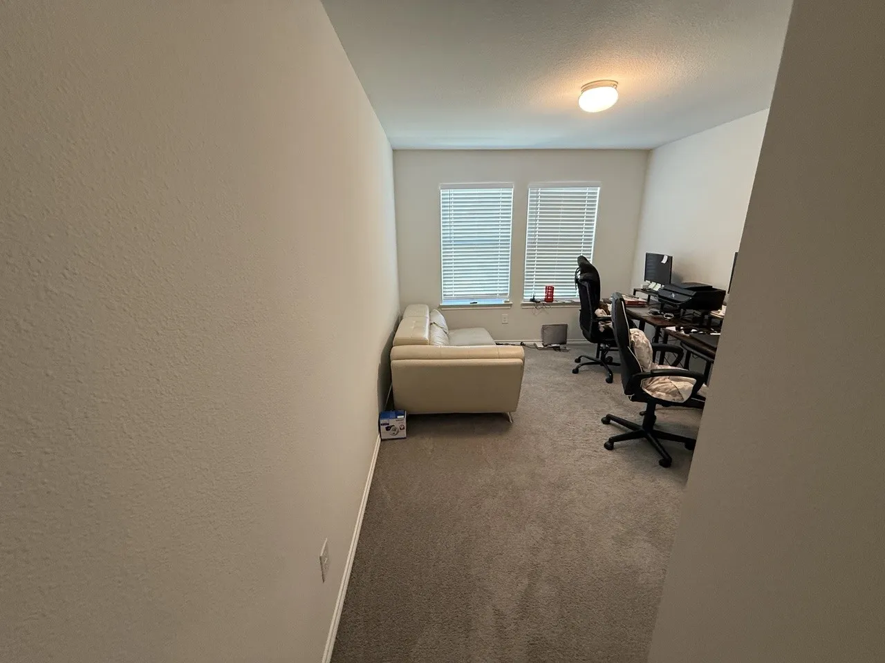 Single Family Residence For Rent in Denton County , 932 Crockett Street, Aubrey, Texas 76227, 5 Bedroom, 3 Bathroom, 2 Garage spaces, 2,600 Sqft, built in 2022, mls#21343879, Real Estate Agent in Aubrey, Homes For Rent in Denton county, Homes For Rent in Aubrey, Realtor in Aubrey Texas, Real Estate Brokerage Independent Realty Texas, Luminita Cordes Realtor