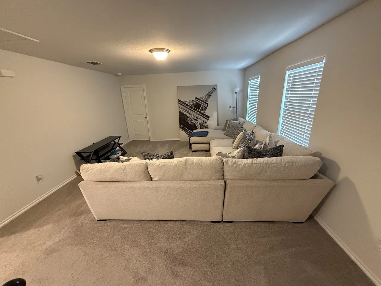 Single Family Residence For Rent in Denton County , 932 Crockett Street, Aubrey, Texas 76227, 5 Bedroom, 3 Bathroom, 2 Garage spaces, 2,600 Sqft, built in 2022, mls#21343879, Real Estate Agent in Aubrey, Homes For Rent in Denton county, Homes For Rent in Aubrey, Realtor in Aubrey Texas, Real Estate Brokerage Independent Realty Texas, Luminita Cordes Realtor