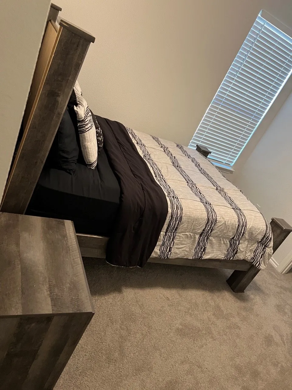 Single Family Residence For Rent in Denton County , 932 Crockett Street, Aubrey, Texas 76227, 5 Bedroom, 3 Bathroom, 2 Garage spaces, 2,600 Sqft, built in 2022, mls#21343879, Real Estate Agent in Aubrey, Homes For Rent in Denton county, Homes For Rent in Aubrey, Realtor in Aubrey Texas, Real Estate Brokerage Independent Realty Texas, Luminita Cordes Realtor