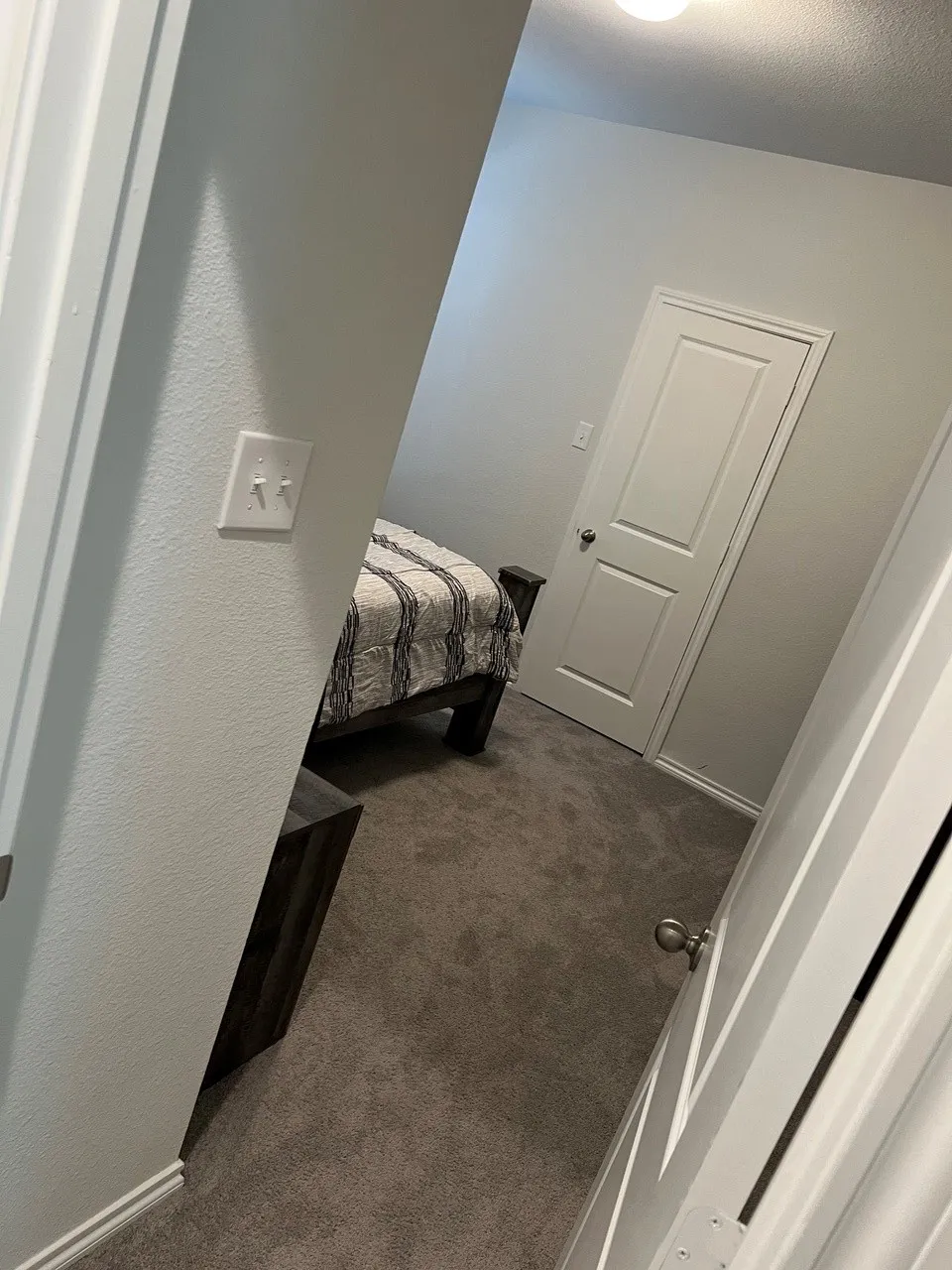 Single Family Residence For Rent in Denton County , 932 Crockett Street, Aubrey, Texas 76227, 5 Bedroom, 3 Bathroom, 2 Garage spaces, 2,600 Sqft, built in 2022, mls#21343879, Real Estate Agent in Aubrey, Homes For Rent in Denton county, Homes For Rent in Aubrey, Realtor in Aubrey Texas, Real Estate Brokerage Independent Realty Texas, Luminita Cordes Realtor
