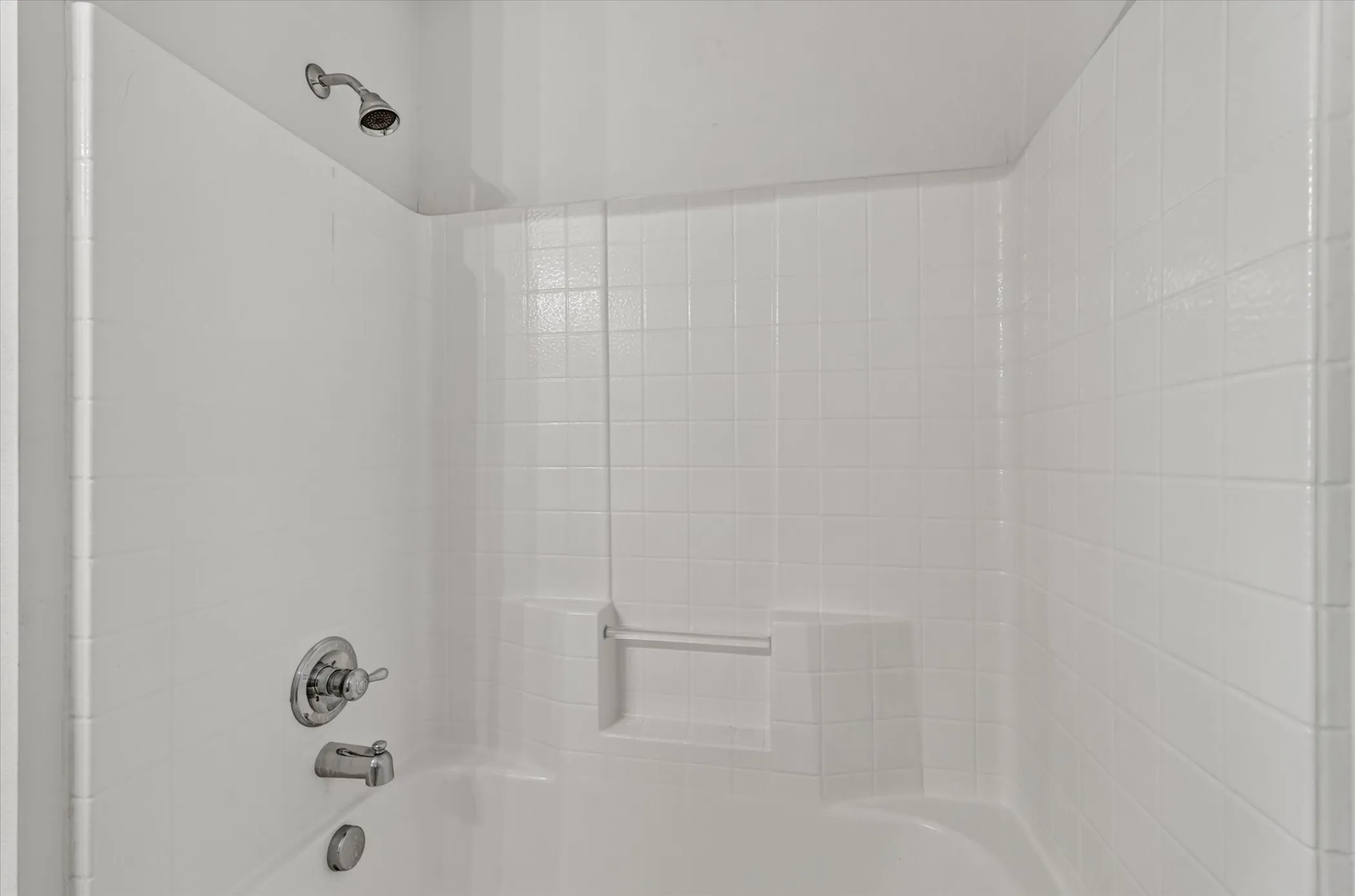 Single Family Residence For Sale in Dallas County , 504 Hampton Court, Seagoville, Texas 75159, 3 Bedroom, 2 Bathroom, 2 Garage spaces, 1,855 Sqft, built in 2005, mls#21343763, Real Estate Agent in Seagoville, Homes For Sale in Dallas county, Homes For Sale in Seagoville, Realtor in Seagoville Texas, Real Estate Brokerage Independent Realty Texas, Luminita Cordes Realtor