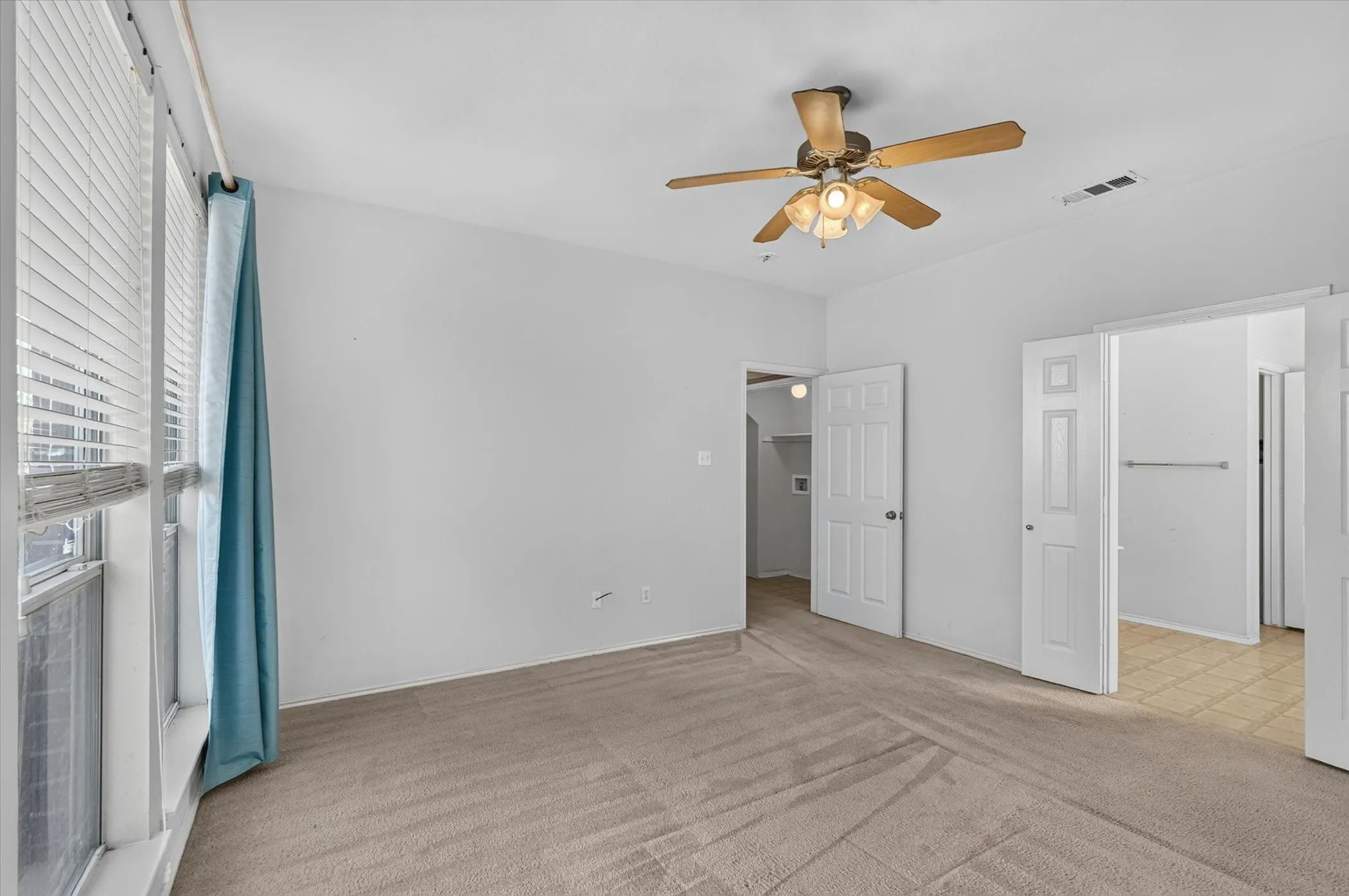 Single Family Residence For Sale in Dallas County , 504 Hampton Court, Seagoville, Texas 75159, 3 Bedroom, 2 Bathroom, 2 Garage spaces, 1,855 Sqft, built in 2005, mls#21343763, Real Estate Agent in Seagoville, Homes For Sale in Dallas county, Homes For Sale in Seagoville, Realtor in Seagoville Texas, Real Estate Brokerage Independent Realty Texas, Luminita Cordes Realtor