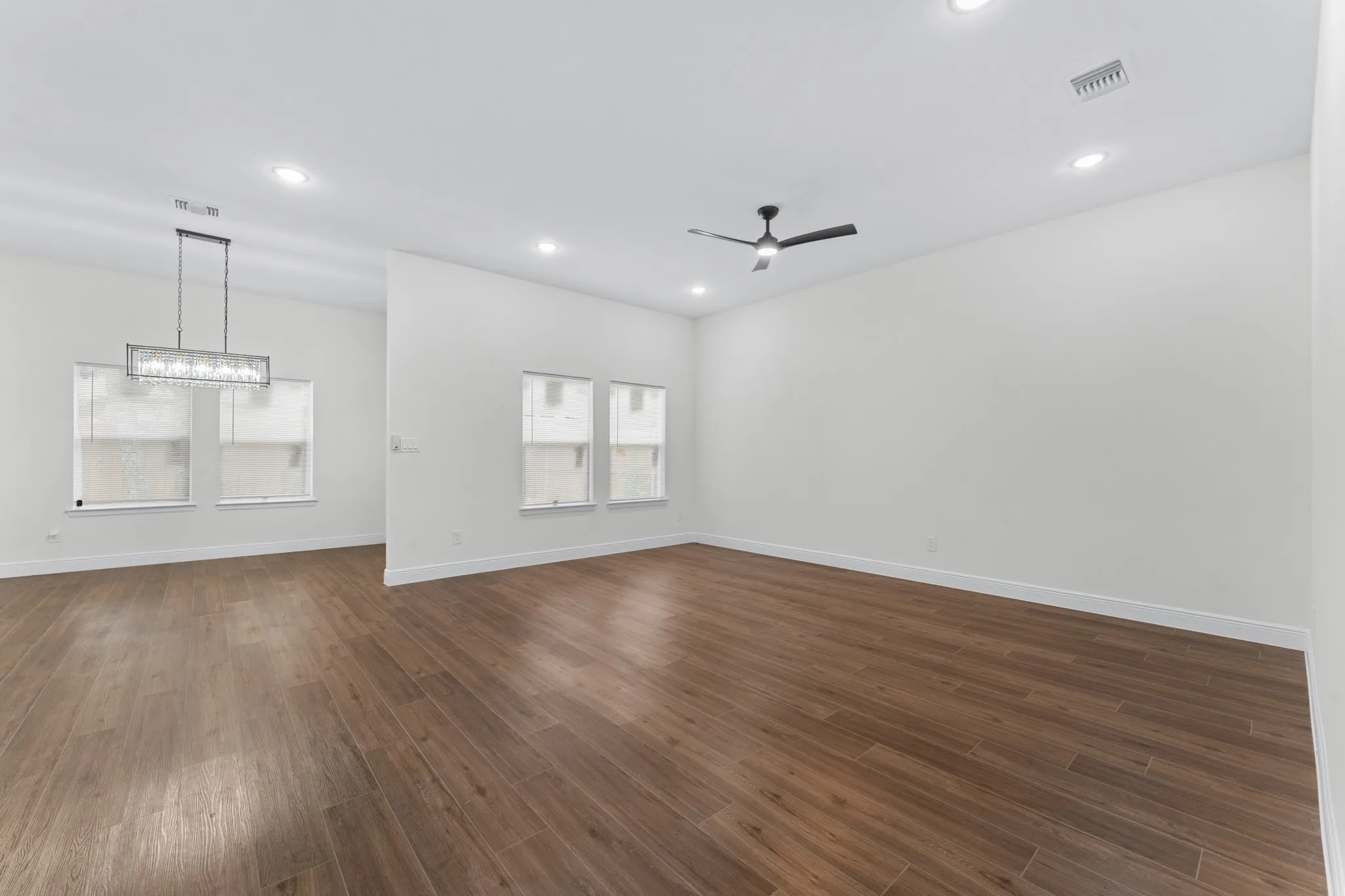 Single Family Residence For Sale in Dallas County , 4507 Metropolitan Avenue, Dallas, Texas 75210, 3 Bedroom, 2 Bathroom, 2 Garage spaces, 1,755 Sqft, built in 2025, mls#21340884, Real Estate Agent in Dallas, Homes For Sale in Dallas county, Homes For Sale in Dallas, Realtor in Dallas Texas, Real Estate Brokerage Independent Realty Texas, Luminita Cordes Realtor