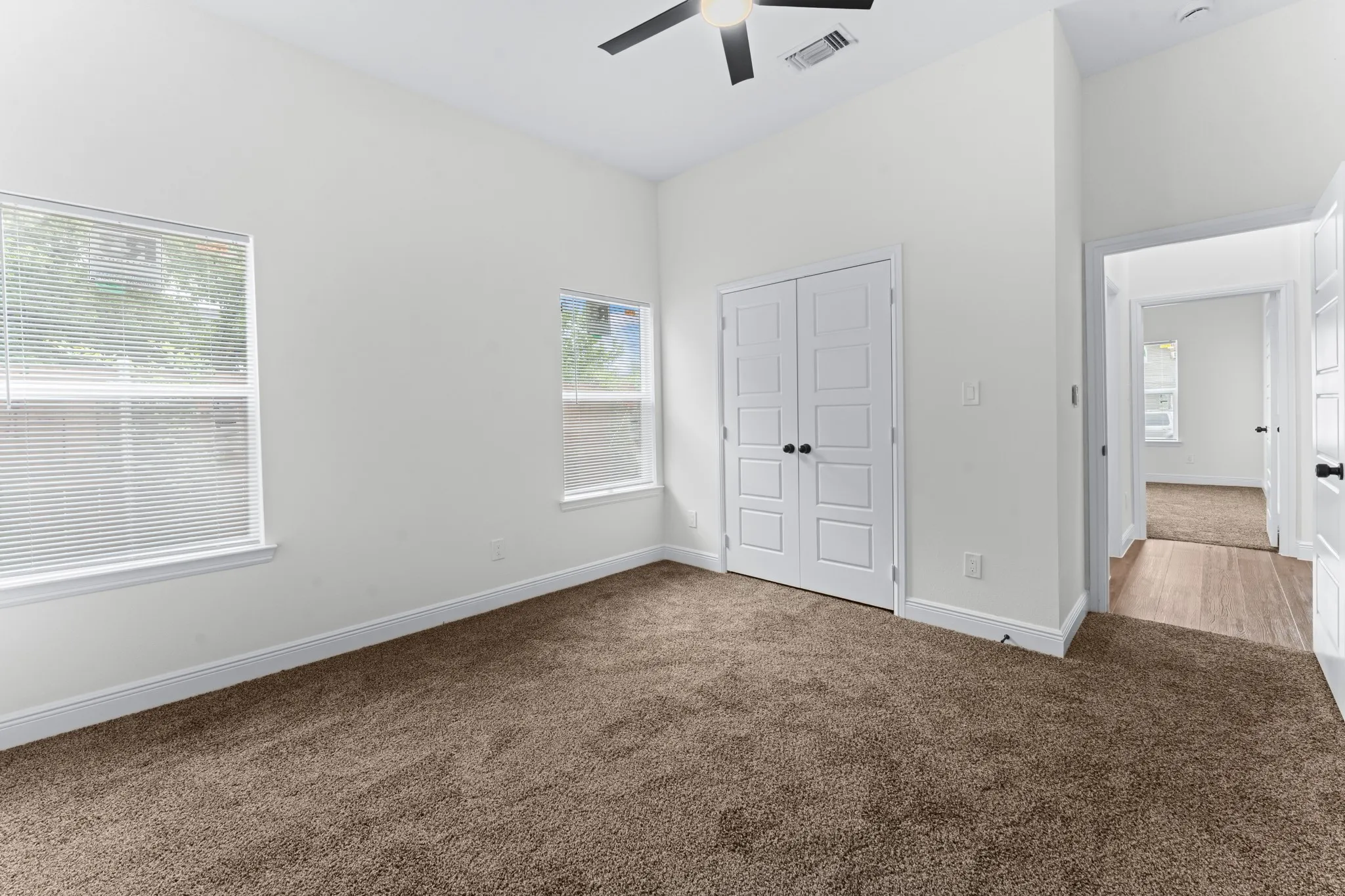 Single Family Residence For Sale in Dallas County , 4507 Metropolitan Avenue, Dallas, Texas 75210, 3 Bedroom, 2 Bathroom, 2 Garage spaces, 1,755 Sqft, built in 2025, mls#21340884, Real Estate Agent in Dallas, Homes For Sale in Dallas county, Homes For Sale in Dallas, Realtor in Dallas Texas, Real Estate Brokerage Independent Realty Texas, Luminita Cordes Realtor