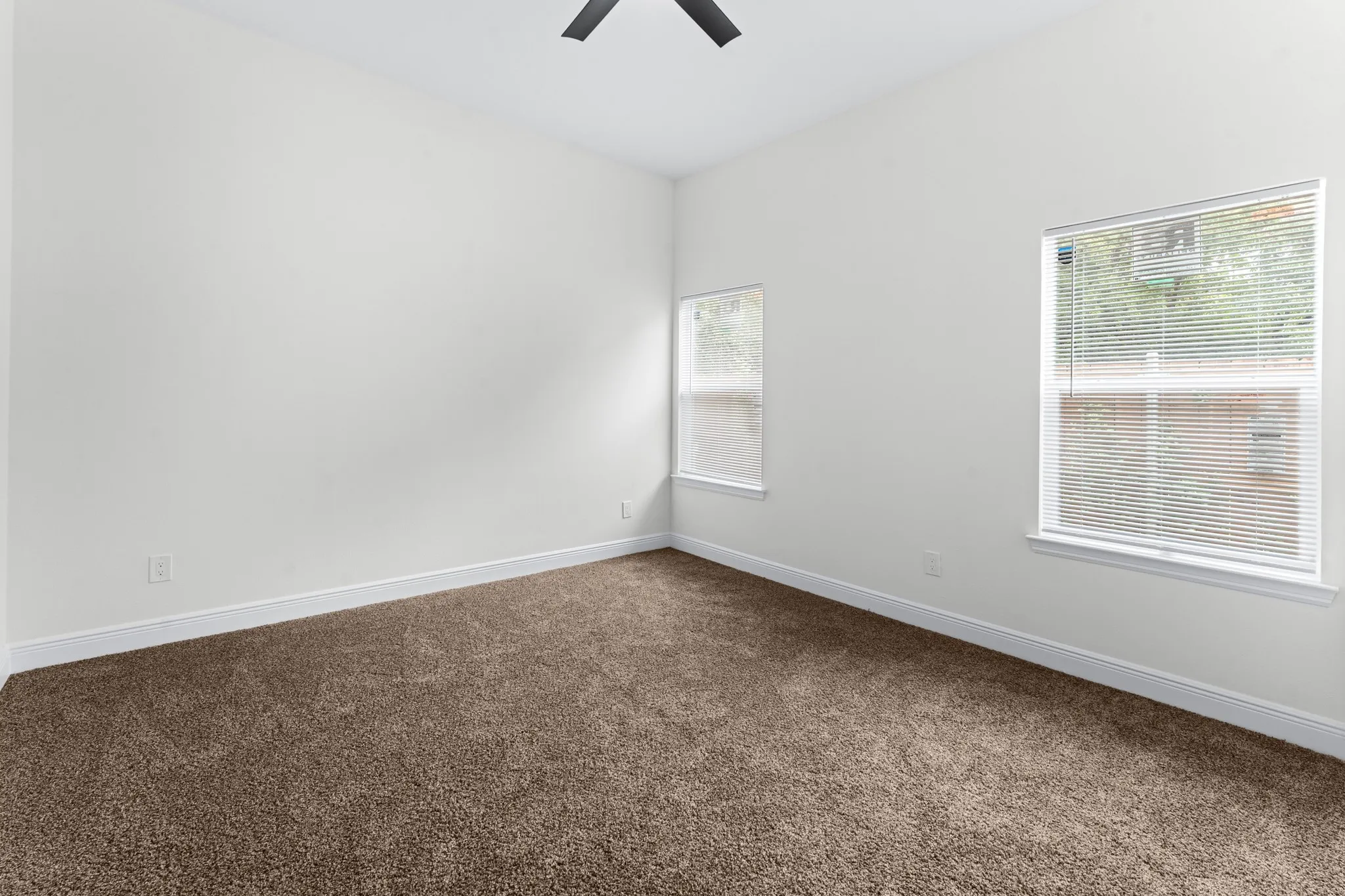 Single Family Residence For Sale in Dallas County , 4507 Metropolitan Avenue, Dallas, Texas 75210, 3 Bedroom, 2 Bathroom, 2 Garage spaces, 1,755 Sqft, built in 2025, mls#21340884, Real Estate Agent in Dallas, Homes For Sale in Dallas county, Homes For Sale in Dallas, Realtor in Dallas Texas, Real Estate Brokerage Independent Realty Texas, Luminita Cordes Realtor