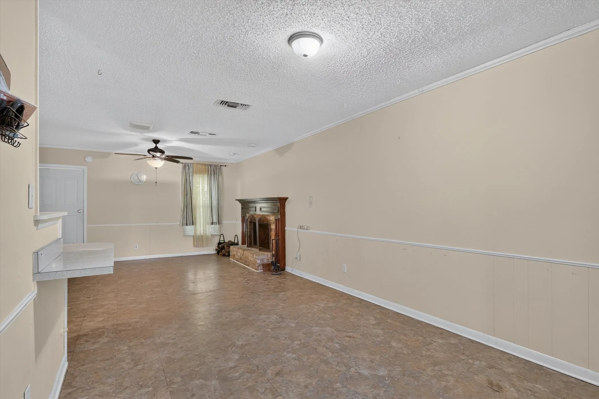 Single Family Residence For Sale in Dallas County , 2356 Ballycastle Drive, Dallas, Texas 75228, 3 Bedroom, 2 Bathroom, Garage spaces, 1,780 Sqft, built in 1952, mls#21343897, Real Estate Agent in Dallas, Homes For Sale in Dallas county, Homes For Sale in Dallas, Realtor in Dallas Texas, Real Estate Brokerage Independent Realty Texas, Luminita Cordes Realtor