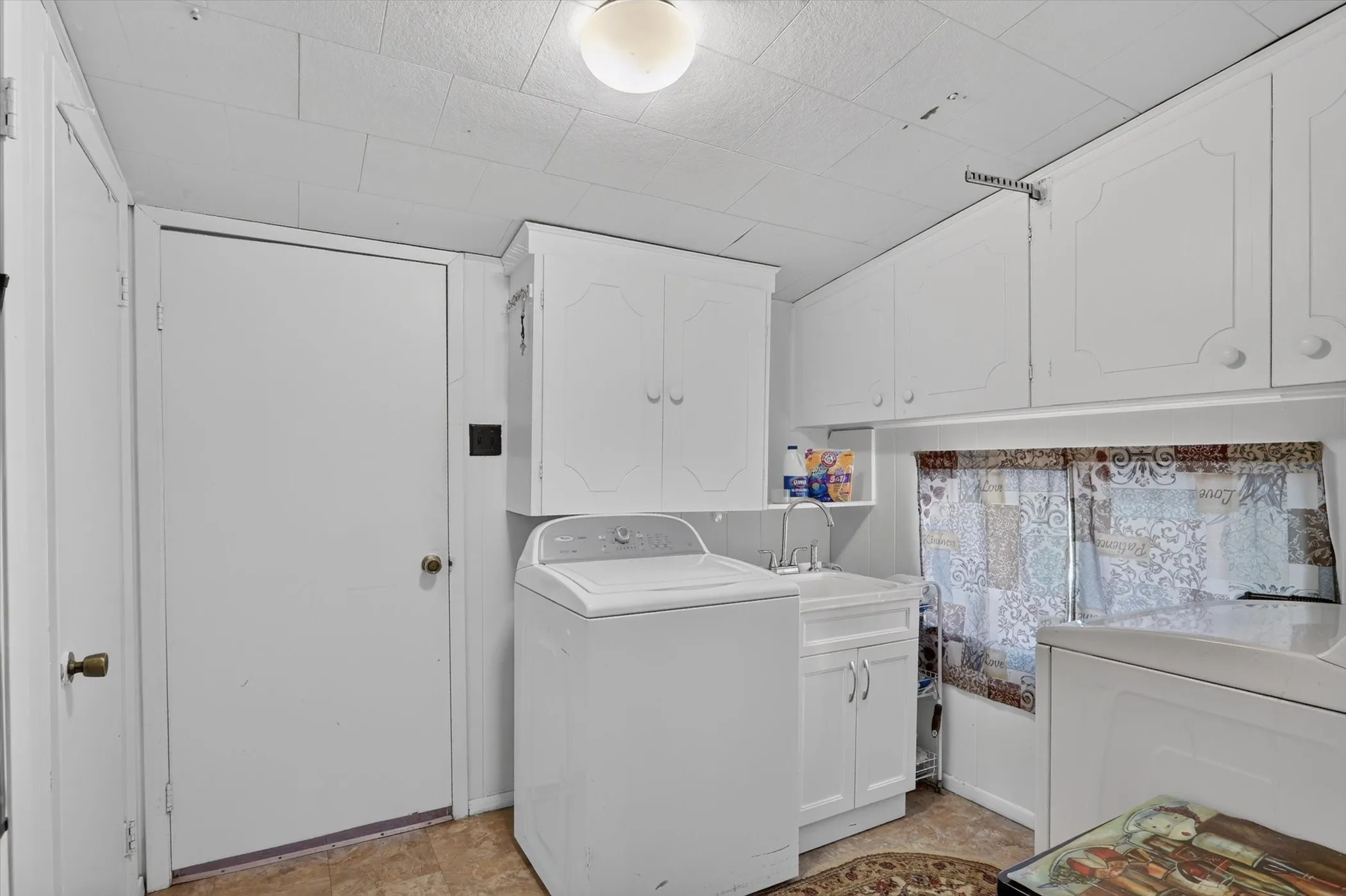 Single Family Residence For Sale in Dallas County , 2356 Ballycastle Drive, Dallas, Texas 75228, 3 Bedroom, 2 Bathroom, Garage spaces, 1,780 Sqft, built in 1952, mls#21343897, Real Estate Agent in Dallas, Homes For Sale in Dallas county, Homes For Sale in Dallas, Realtor in Dallas Texas, Real Estate Brokerage Independent Realty Texas, Luminita Cordes Realtor