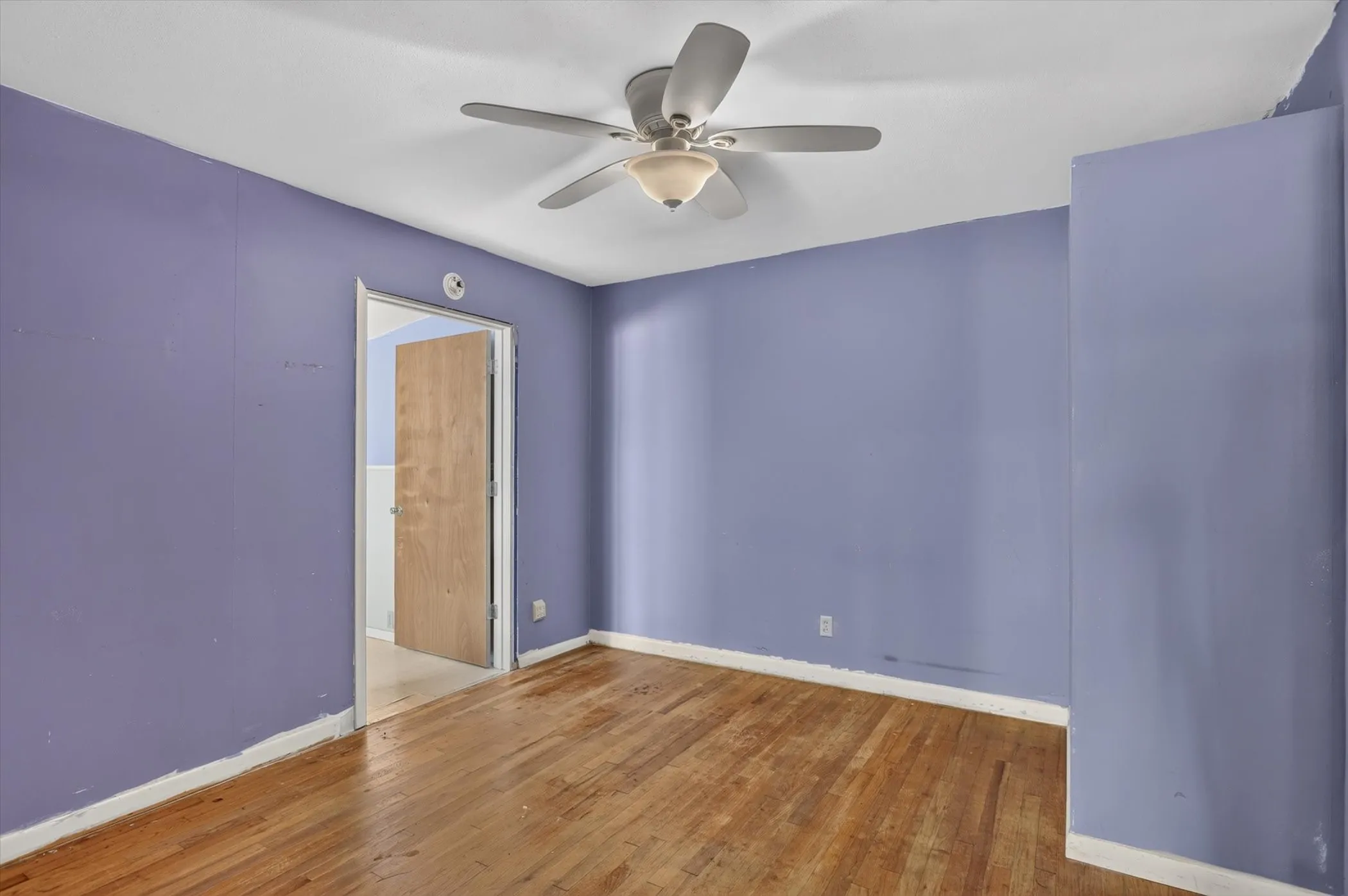 Single Family Residence For Sale in Dallas County , 2356 Ballycastle Drive, Dallas, Texas 75228, 3 Bedroom, 2 Bathroom, Garage spaces, 1,780 Sqft, built in 1952, mls#21343897, Real Estate Agent in Dallas, Homes For Sale in Dallas county, Homes For Sale in Dallas, Realtor in Dallas Texas, Real Estate Brokerage Independent Realty Texas, Luminita Cordes Realtor