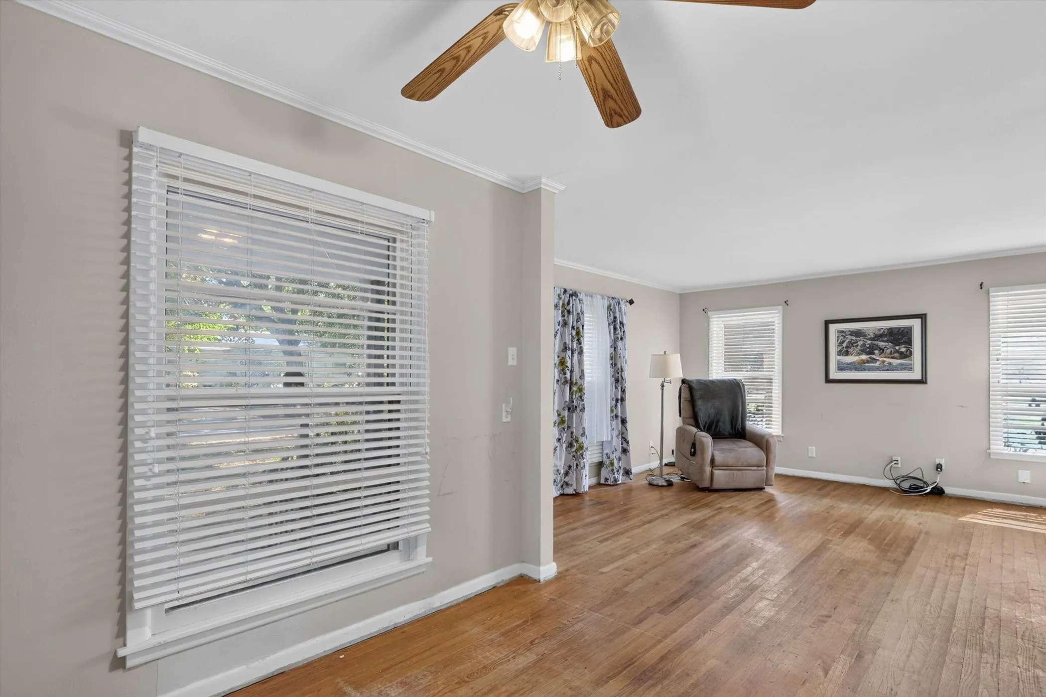 Single Family Residence For Sale in Dallas County , 2356 Ballycastle Drive, Dallas, Texas 75228, 3 Bedroom, 2 Bathroom, Garage spaces, 1,780 Sqft, built in 1952, mls#21343897, Real Estate Agent in Dallas, Homes For Sale in Dallas county, Homes For Sale in Dallas, Realtor in Dallas Texas, Real Estate Brokerage Independent Realty Texas, Luminita Cordes Realtor