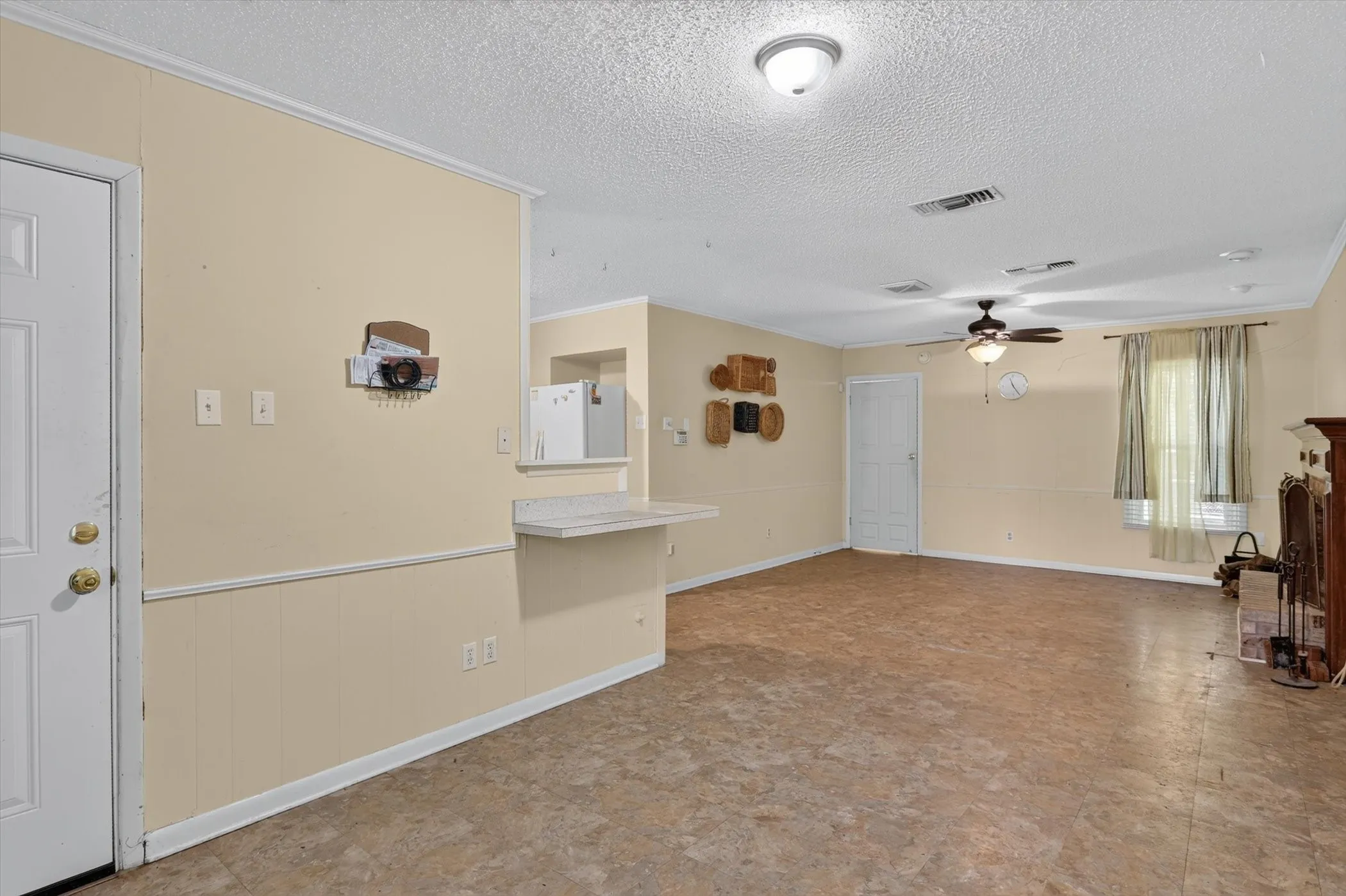 Single Family Residence For Sale in Dallas County , 2356 Ballycastle Drive, Dallas, Texas 75228, 3 Bedroom, 2 Bathroom, Garage spaces, 1,780 Sqft, built in 1952, mls#21343897, Real Estate Agent in Dallas, Homes For Sale in Dallas county, Homes For Sale in Dallas, Realtor in Dallas Texas, Real Estate Brokerage Independent Realty Texas, Luminita Cordes Realtor