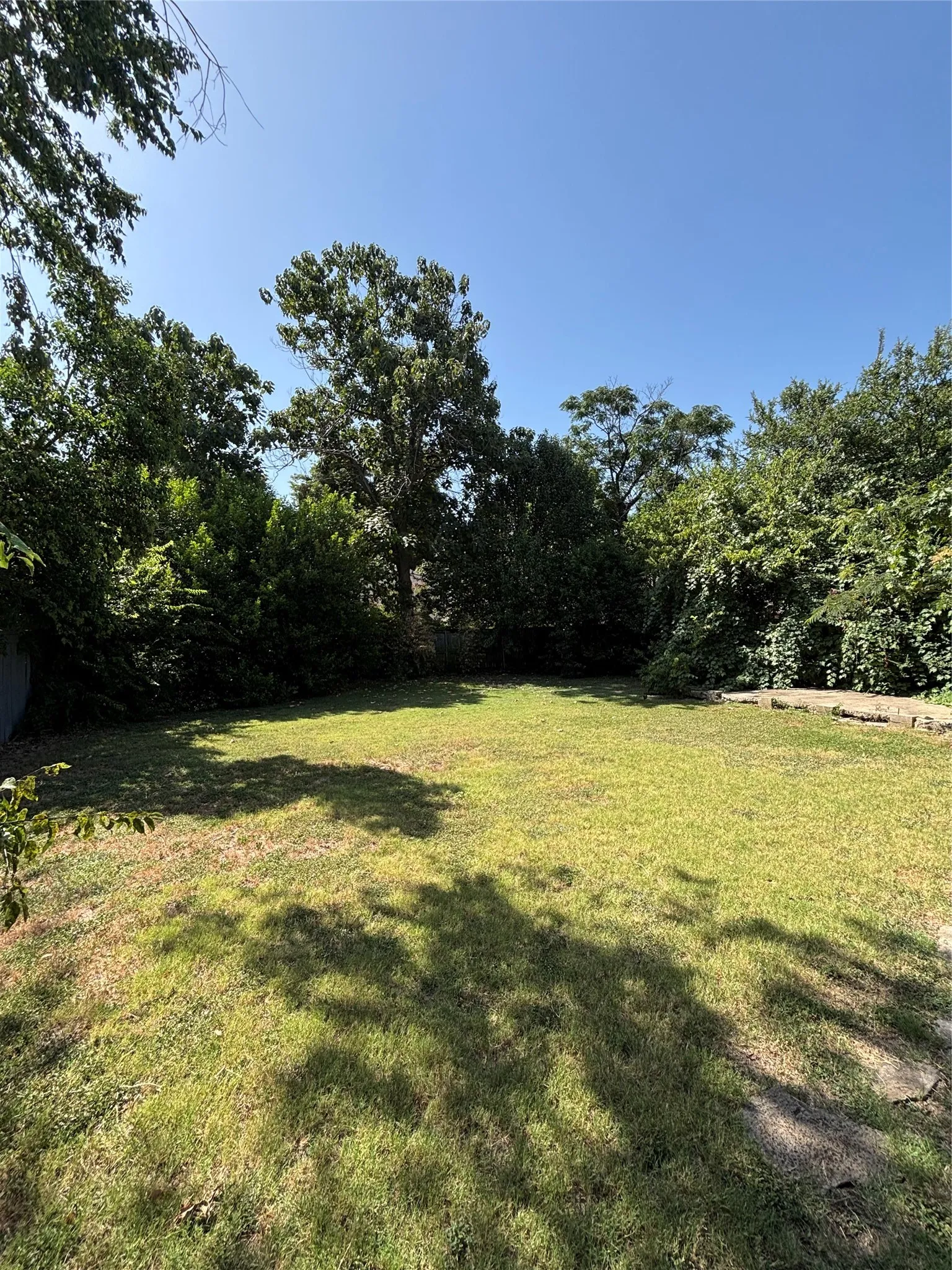Single Family Residence For Sale in Dallas County , 4252 S Cresthaven Road, Dallas, Texas 75209, 3 Bedroom, 1 Bathroom, Garage spaces, 981 Sqft, built in 1943, mls#21335937, Real Estate Agent in Dallas, Homes For Sale in Dallas county, Homes For Sale in Dallas, Realtor in Dallas Texas, Real Estate Brokerage Independent Realty Texas, Luminita Cordes Realtor