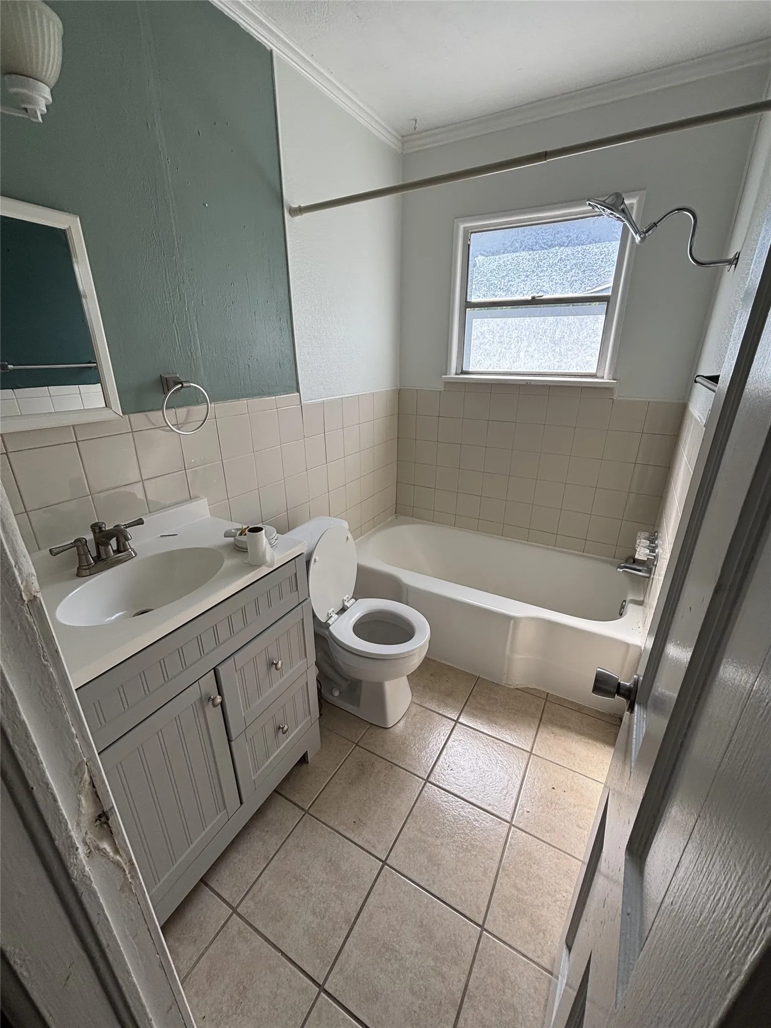 Single Family Residence For Sale in Dallas County , 4252 S Cresthaven Road, Dallas, Texas 75209, 3 Bedroom, 1 Bathroom, Garage spaces, 981 Sqft, built in 1943, mls#21335937, Real Estate Agent in Dallas, Homes For Sale in Dallas county, Homes For Sale in Dallas, Realtor in Dallas Texas, Real Estate Brokerage Independent Realty Texas, Luminita Cordes Realtor