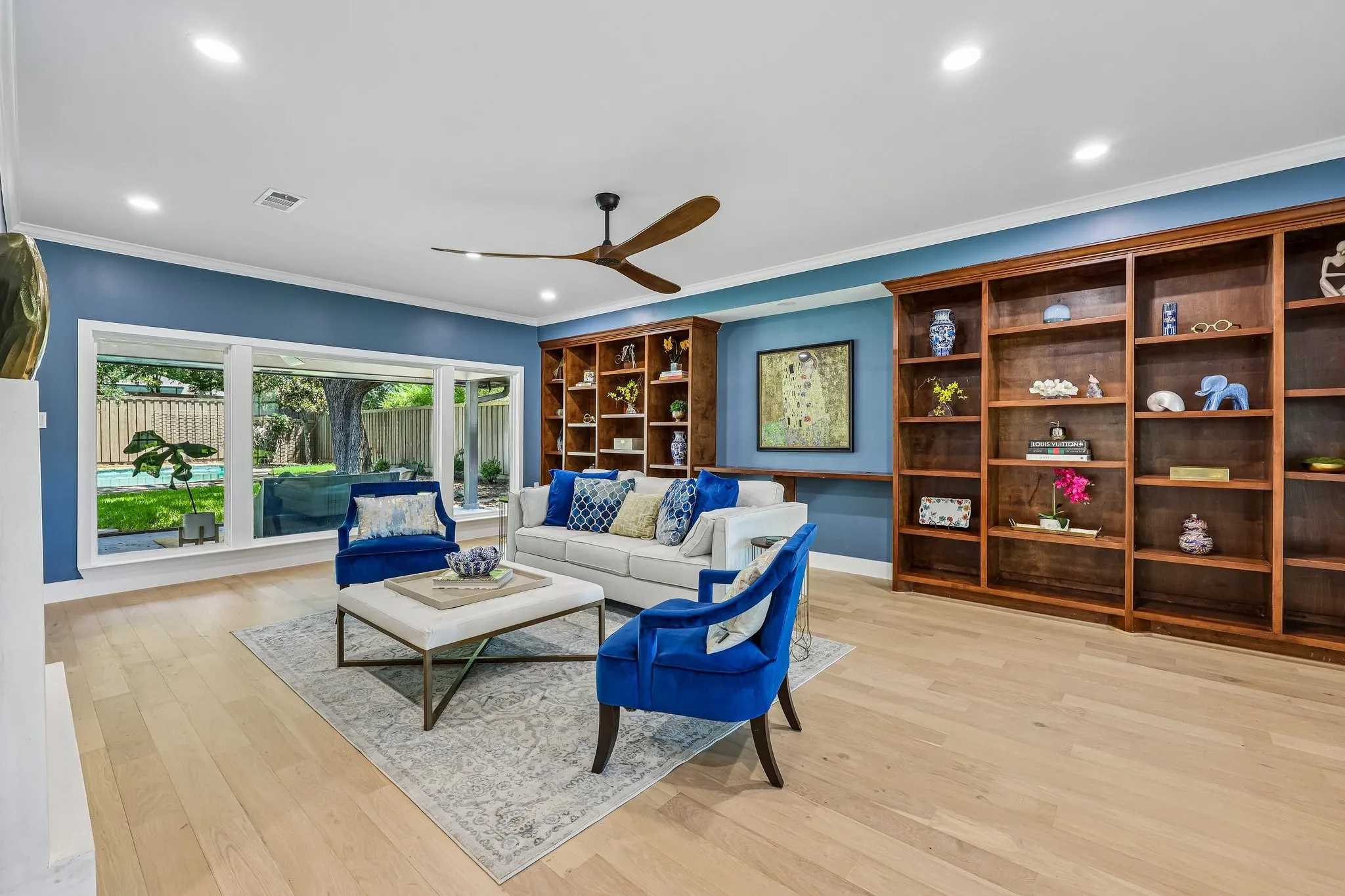 Single Family Residence For Sale in Dallas County , 6707 Rolling Vista Drive, Dallas, Texas 75248, 4 Bedroom, 4 Bathroom, 2 Garage spaces, 3,426 Sqft, built in 1978, mls#21343987, Real Estate Agent in Dallas, Homes For Sale in Dallas county, Homes For Sale in Dallas, Realtor in Dallas Texas, Real Estate Brokerage Independent Realty Texas, Luminita Cordes Realtor