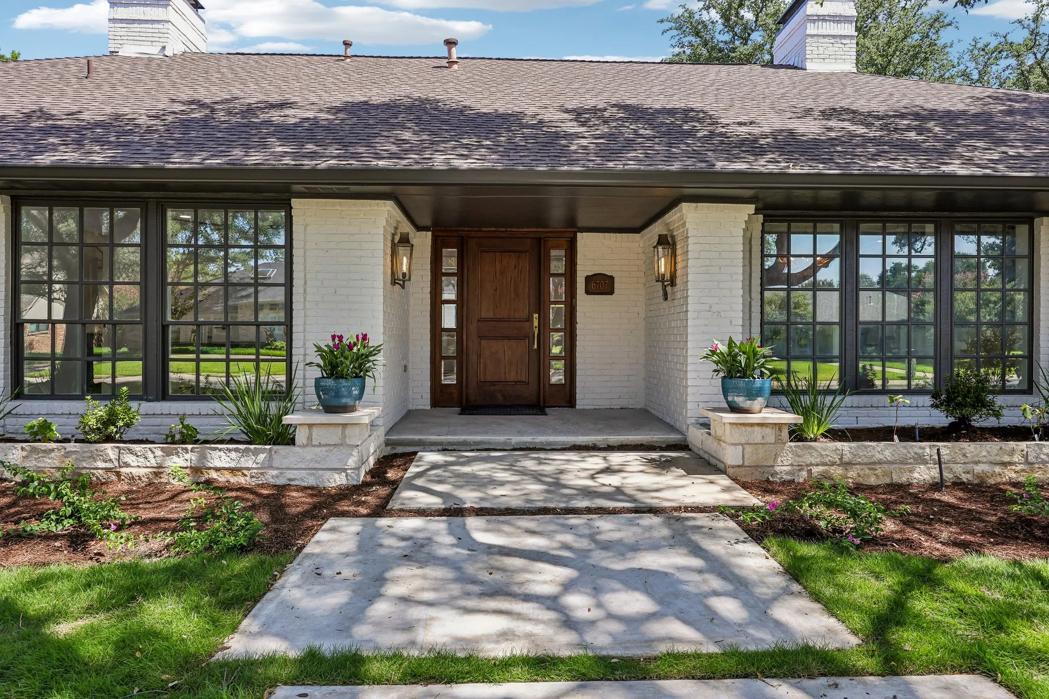 Single Family Residence For Sale in Dallas County , 6707 Rolling Vista Drive, Dallas, Texas 75248, 4 Bedroom, 4 Bathroom, 2 Garage spaces, 3,426 Sqft, built in 1978, mls#21343987, Real Estate Agent in Dallas, Homes For Sale in Dallas county, Homes For Sale in Dallas, Realtor in Dallas Texas, Real Estate Brokerage Independent Realty Texas, Luminita Cordes Realtor