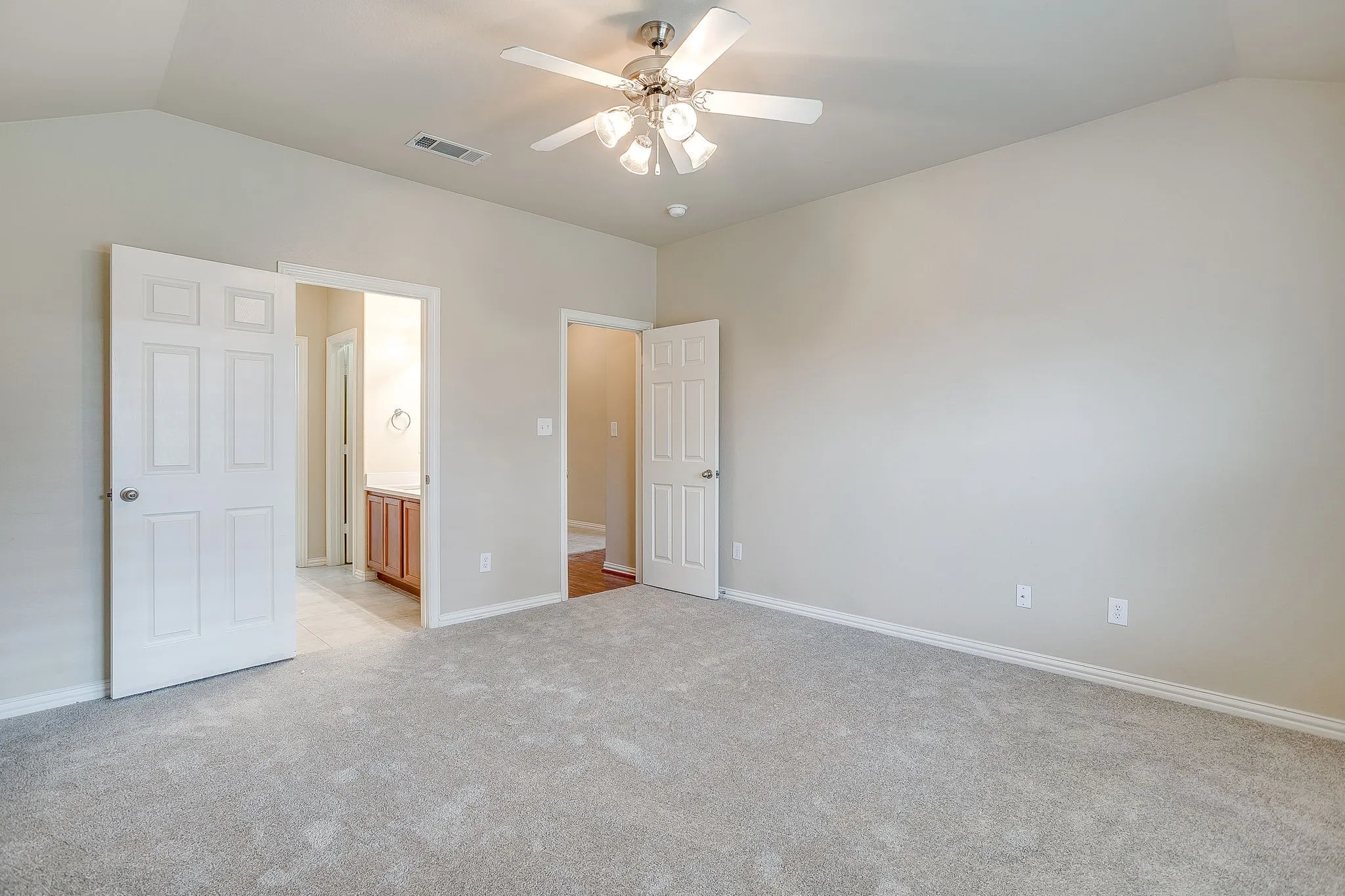 Single Family Residence For Sale in Collin County , 3612 Applewood Road, Melissa, Texas 75454, 4 Bedrooms, 2 Bathrooms, 2 Garage spaces, 2,003 Sqft, built in 2008, Price $362,500, mls#21343989, Real Estate Agent in Melissa, Homes For Sale in Collin county, Homes For Sale in Melissa, Realtor in Melissa Texas, Real Estate Brokerage Independent Realty Texas, Luminita Cordes Realtor