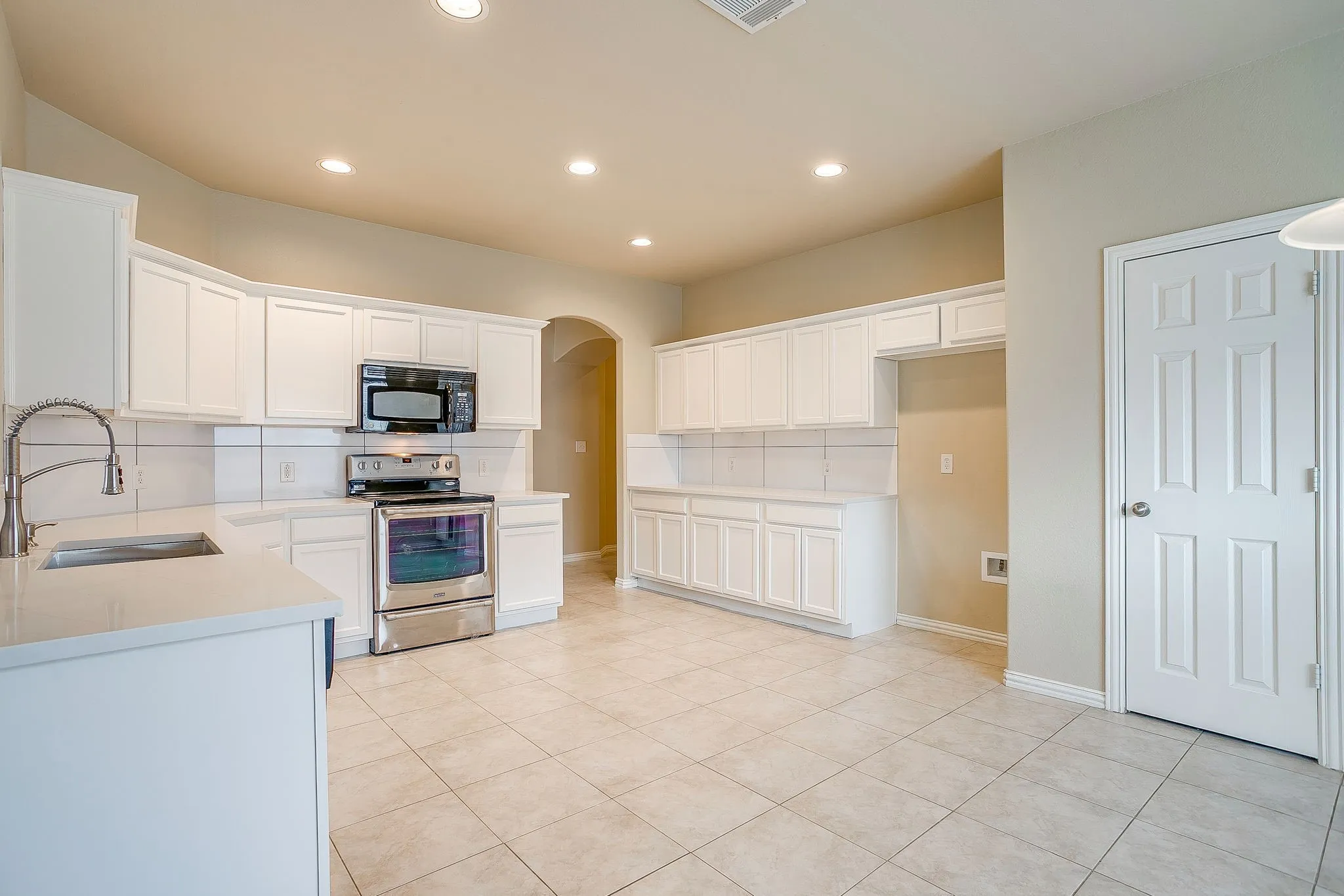 Single Family Residence For Sale in Collin County , 3612 Applewood Road, Melissa, Texas 75454, 4 Bedrooms, 2 Bathrooms, 2 Garage spaces, 2,003 Sqft, built in 2008, Price $362,500, mls#21343989, Real Estate Agent in Melissa, Homes For Sale in Collin county, Homes For Sale in Melissa, Realtor in Melissa Texas, Real Estate Brokerage Independent Realty Texas, Luminita Cordes Realtor