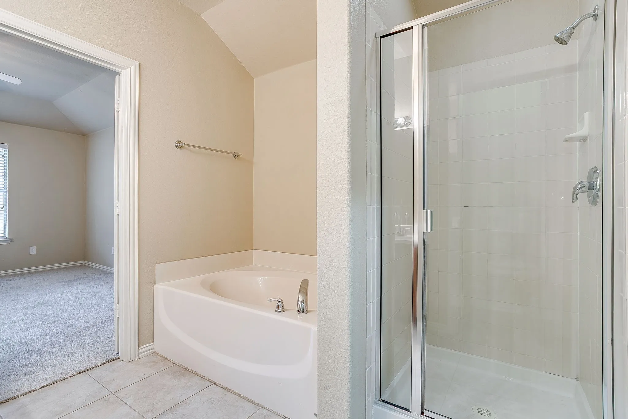 Single Family Residence For Sale in Collin County , 3612 Applewood Road, Melissa, Texas 75454, 4 Bedrooms, 2 Bathrooms, 2 Garage spaces, 2,003 Sqft, built in 2008, Price $362,500, mls#21343989, Real Estate Agent in Melissa, Homes For Sale in Collin county, Homes For Sale in Melissa, Realtor in Melissa Texas, Real Estate Brokerage Independent Realty Texas, Luminita Cordes Realtor