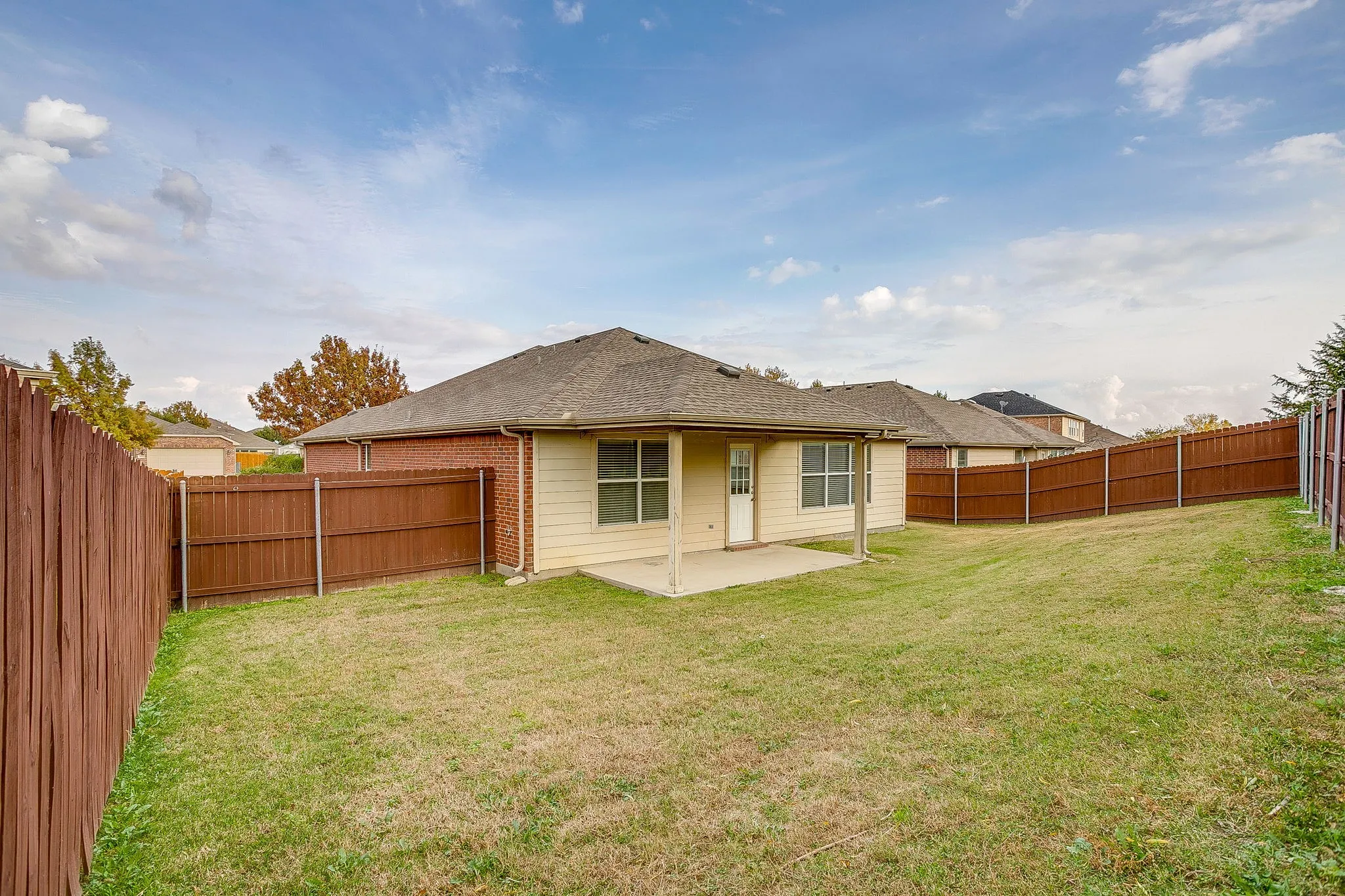 Single Family Residence For Sale in Collin County , 3612 Applewood Road, Melissa, Texas 75454, 4 Bedrooms, 2 Bathrooms, 2 Garage spaces, 2,003 Sqft, built in 2008, Price $362,500, mls#21343989, Real Estate Agent in Melissa, Homes For Sale in Collin county, Homes For Sale in Melissa, Realtor in Melissa Texas, Real Estate Brokerage Independent Realty Texas, Luminita Cordes Realtor