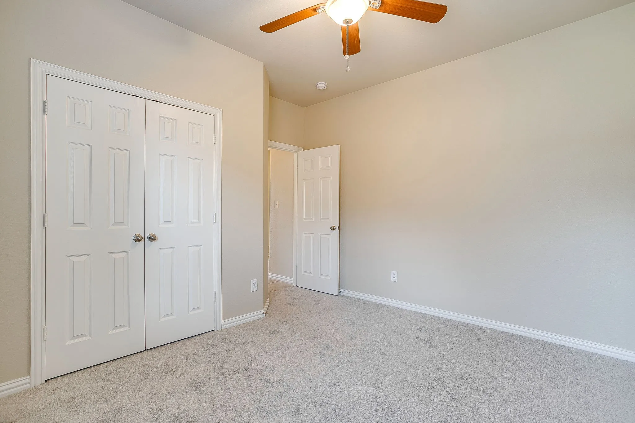 Single Family Residence For Sale in Collin County , 3612 Applewood Road, Melissa, Texas 75454, 4 Bedrooms, 2 Bathrooms, 2 Garage spaces, 2,003 Sqft, built in 2008, Price $362,500, mls#21343989, Real Estate Agent in Melissa, Homes For Sale in Collin county, Homes For Sale in Melissa, Realtor in Melissa Texas, Real Estate Brokerage Independent Realty Texas, Luminita Cordes Realtor