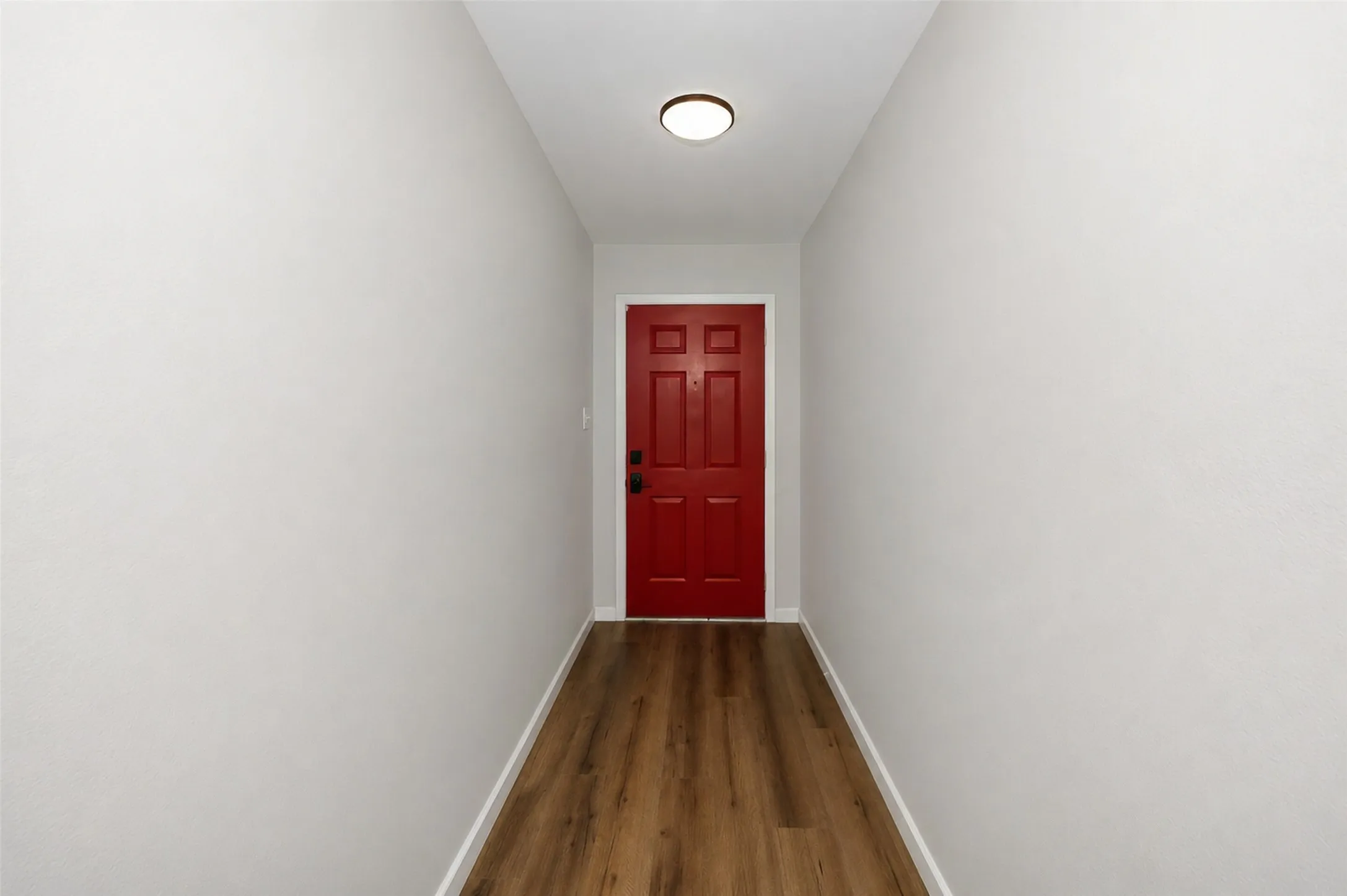 Single Family Residence For Sale in Parker County , 2102 Hill Top Circle, Weatherford, Texas 76085, 3 Bedroom, 2 Bathroom, 2 Garage spaces, 1,209 Sqft, built in 1979, mls#21343955, Real Estate Agent in Weatherford, Homes For Sale in Parker county, Homes For Sale in Weatherford, Realtor in Weatherford Texas, Real Estate Brokerage Independent Realty Texas, Luminita Cordes Realtor