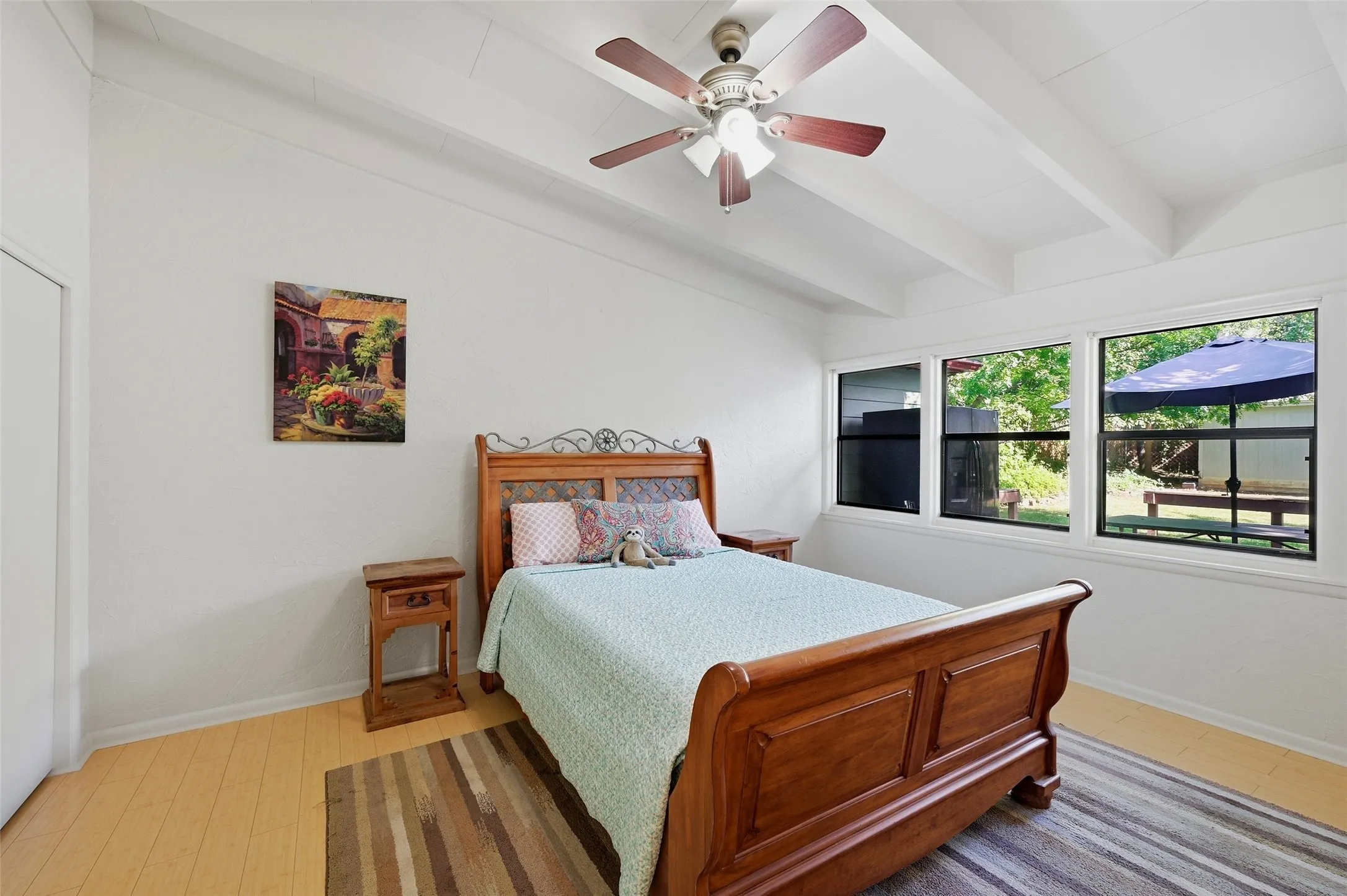 Single Family Residence For Sale in Grayson County , 513 W Easy Street, Sherman, Texas 75092, 3 Bedroom, 3 Bathroom, Garage spaces, 2,123 Sqft, built in 1956, mls#21302419, Real Estate Agent in Sherman, Homes For Sale in Grayson county, Homes For Sale in Sherman, Realtor in Sherman Texas, Real Estate Brokerage Independent Realty Texas, Luminita Cordes Realtor