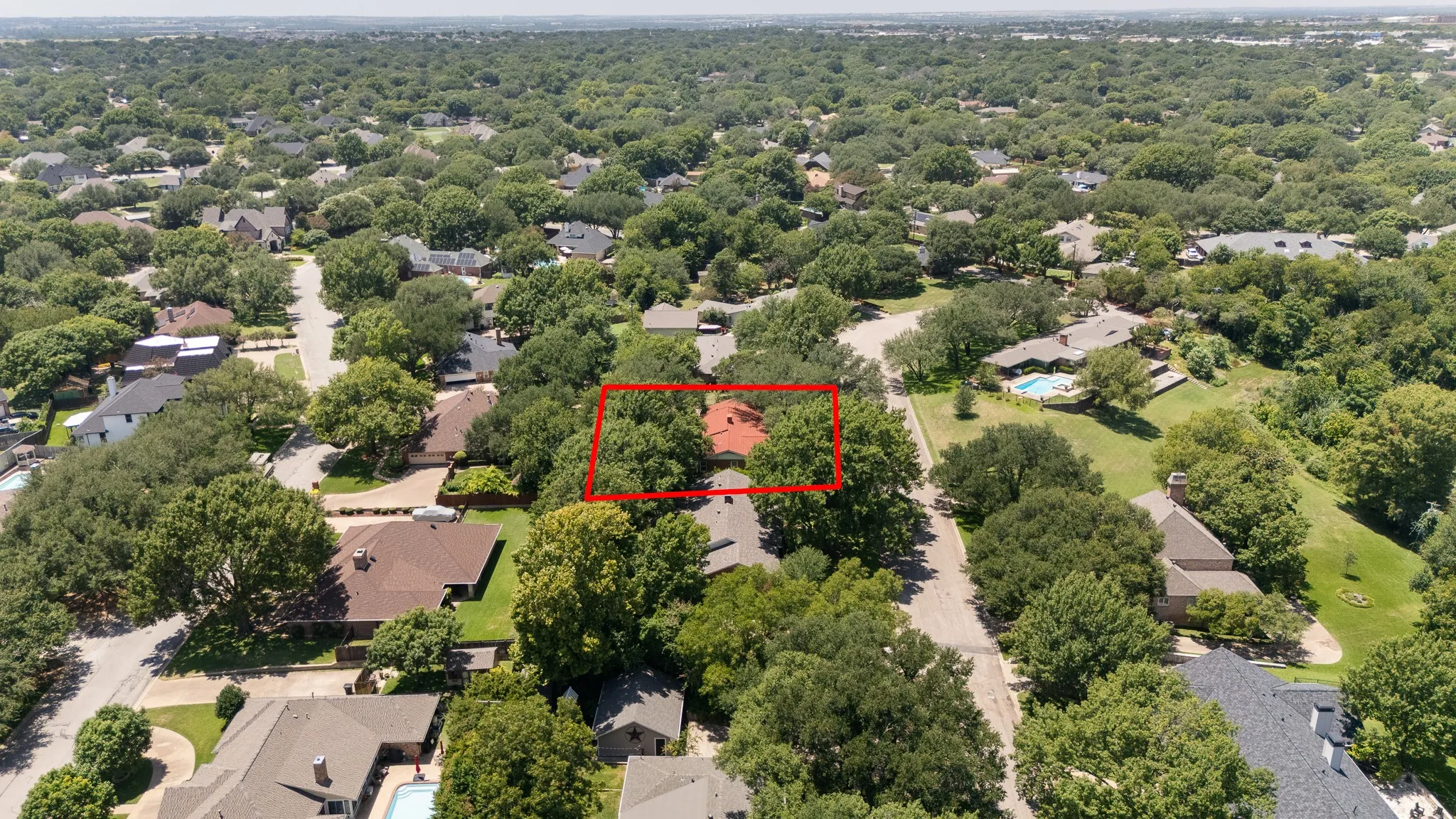Single Family Residence For Sale in Johnson County , 7 Hill Terrace Place, Cleburne, Texas 76033, 4 Bedroom, 3 Bathroom, 1 Garage spaces, 2,314 Sqft, built in 1956, mls#21342048, Real Estate Agent in Cleburne, Homes For Sale in Johnson county, Homes For Sale in Cleburne, Realtor in Cleburne Texas, Real Estate Brokerage Independent Realty Texas, Luminita Cordes Realtor