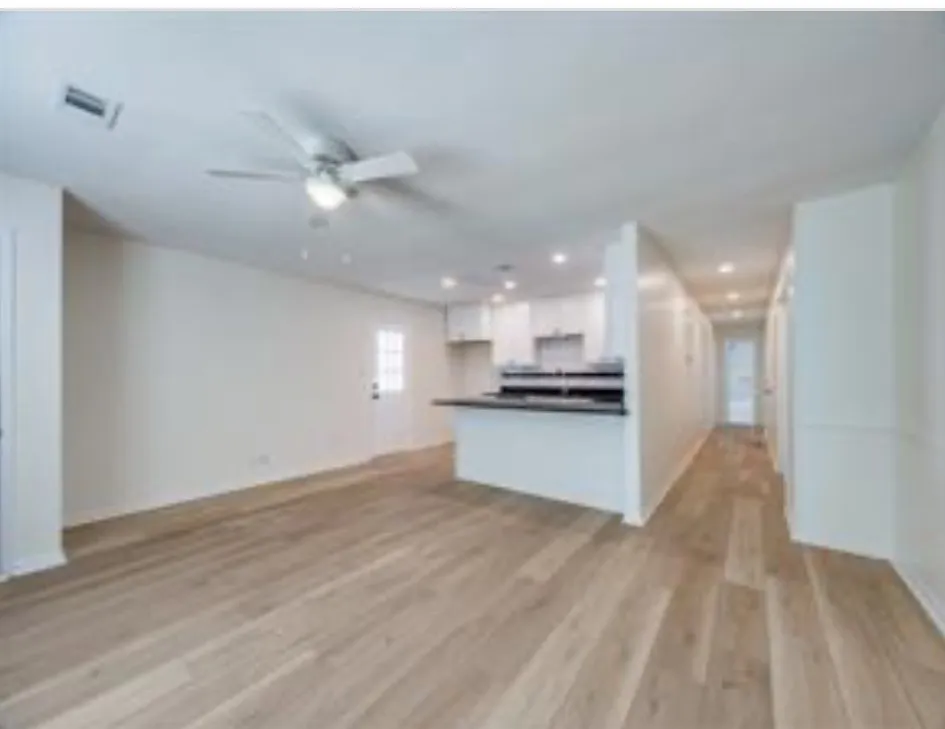 Duplex For Rent in Grayson County , 1721 W Walker Street, Denison, Texas 75020, 2 Bedrooms, 1 Bathroom, 2 Garage spaces, 1,322 Sqft, built in 1972, Price $1,250, mls#21343998, Real Estate Agent in Denison, Homes For Rent in Grayson county, Homes For Rent in Denison, Realtor in Denison Texas, Real Estate Brokerage Independent Realty Texas, Luminita Cordes Realtor