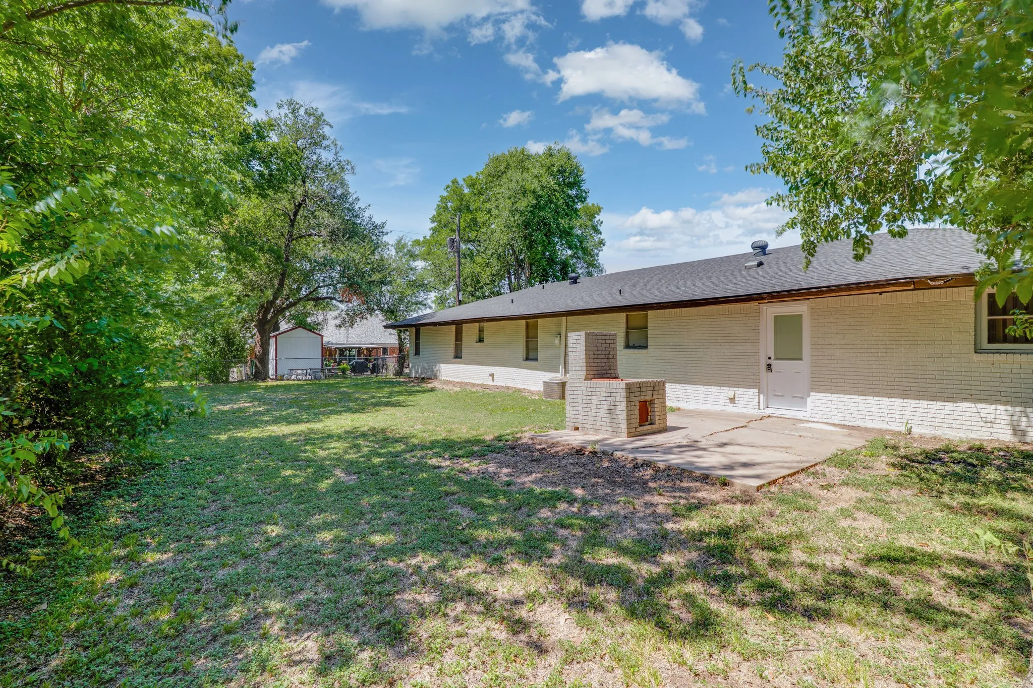 Single Family Residence For Sale in Mc Lennan County , 3000 Old Robinson Road, Waco, Texas 76706, 4 Bedroom, 2 Bathroom, 1 Garage spaces, 2,088 Sqft, built in 1959, mls#21343772, Real Estate Agent in Waco, Homes For Sale in Mc Lennan county, Homes For Sale in Waco, Realtor in Waco Texas, Real Estate Brokerage Independent Realty Texas, Luminita Cordes Realtor