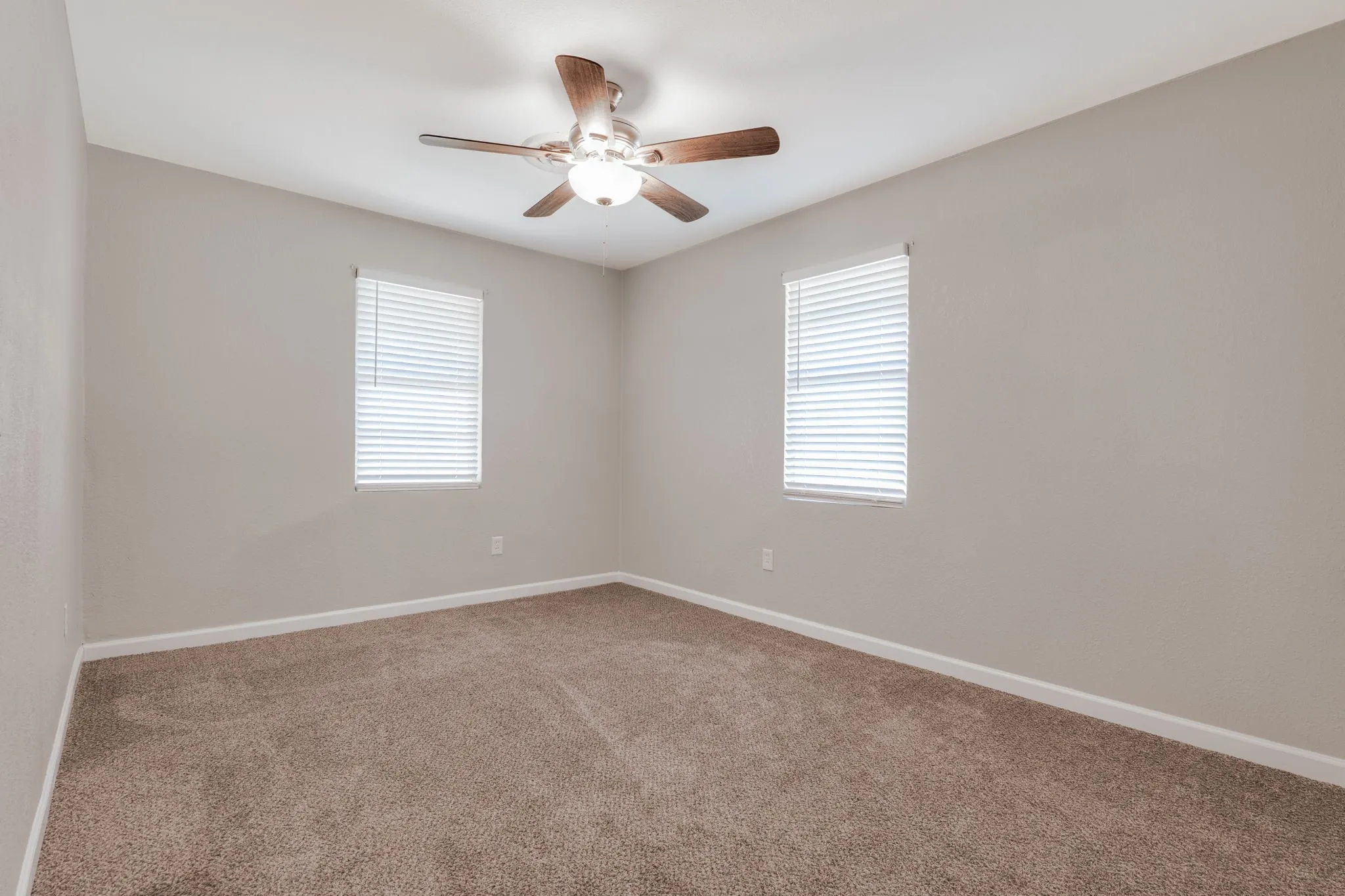 Single Family Residence For Sale in Mc Lennan County , 3000 Old Robinson Road, Waco, Texas 76706, 4 Bedroom, 2 Bathroom, 1 Garage spaces, 2,088 Sqft, built in 1959, mls#21343772, Real Estate Agent in Waco, Homes For Sale in Mc Lennan county, Homes For Sale in Waco, Realtor in Waco Texas, Real Estate Brokerage Independent Realty Texas, Luminita Cordes Realtor