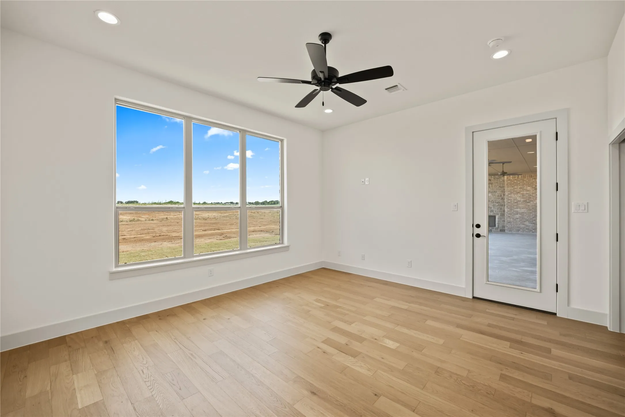 Single Family Residence For Sale in Wise County , 115 Red Bud Road, Boyd, Texas 76023, 3 Bedroom, 4 Bathroom, 3 Garage spaces, 2,924 Sqft, built in 2026, mls#21344031, Real Estate Agent in Boyd, Homes For Sale in Wise county, Homes For Sale in Boyd, Realtor in Boyd Texas, Real Estate Brokerage Independent Realty Texas, Luminita Cordes Realtor