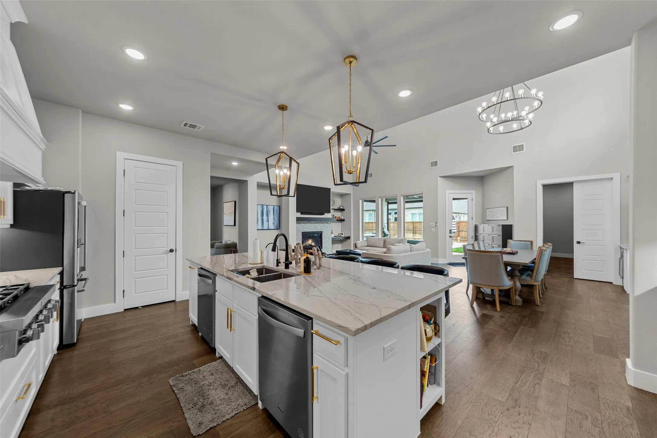 Single Family Residence For Sale in Collin County , 321 Atherton Court, Prosper, Texas 75078, 6 Bedroom, 6 Bathroom, 3 Garage spaces, 4,564 Sqft, built in 2023, mls#21344026, Real Estate Agent in Prosper, Homes For Sale in Collin county, Homes For Sale in Prosper, Realtor in Prosper Texas, Real Estate Brokerage Independent Realty Texas, Luminita Cordes Realtor