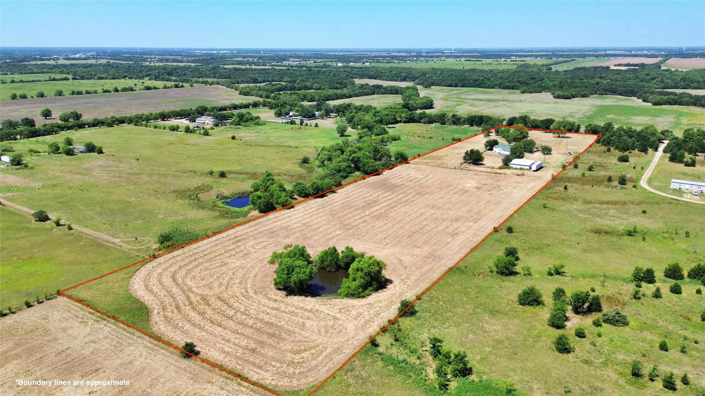 Farm For Sale in Hunt County , 2247 County Road 2130, Greenville, Texas 75402, 4 Bedroom, 2 Bathroom, 4 Garage spaces, 2,356 Sqft, built in 1999, mls#21343475, Real Estate Agent in Greenville, Homes For Sale in Hunt county, Homes For Sale in Greenville, Realtor in Greenville Texas, Real Estate Brokerage Independent Realty Texas, Luminita Cordes Realtor