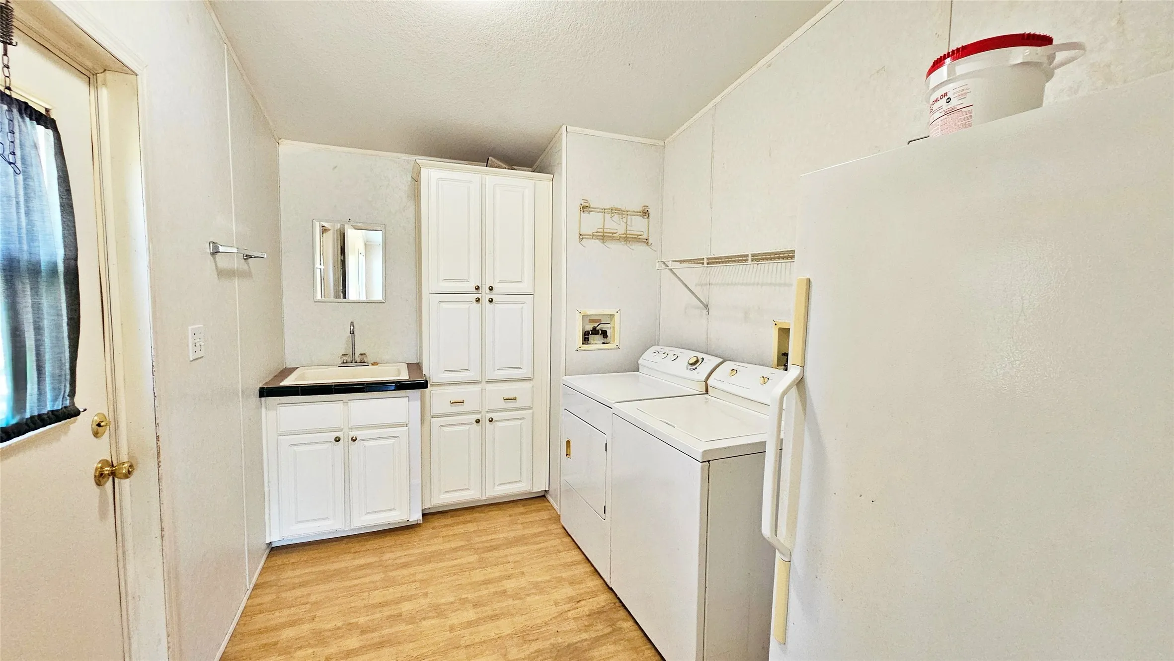 Farm For Sale in Hunt County , 2247 County Road 2130, Greenville, Texas 75402, 4 Bedroom, 2 Bathroom, 4 Garage spaces, 2,356 Sqft, built in 1999, mls#21343475, Real Estate Agent in Greenville, Homes For Sale in Hunt county, Homes For Sale in Greenville, Realtor in Greenville Texas, Real Estate Brokerage Independent Realty Texas, Luminita Cordes Realtor
