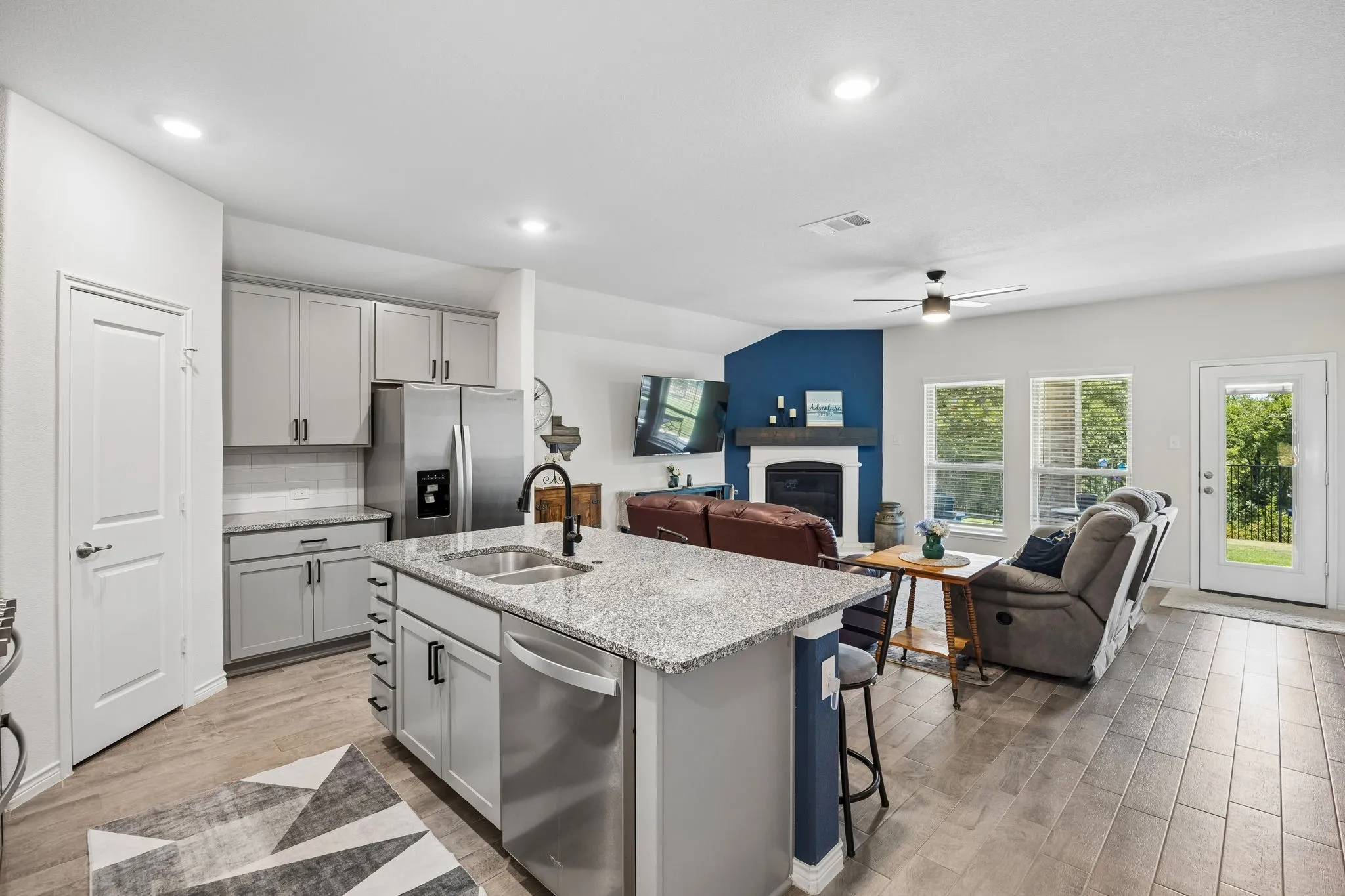 Single Family Residence For Sale in Denton County , 3440 Brady Starr Drive, Aubrey, Texas 76227, 4 Bedroom, 2 Bathroom, 2 Garage spaces, 1,887 Sqft, built in 2022, mls#21343948, Real Estate Agent in Aubrey, Homes For Sale in Denton county, Homes For Sale in Aubrey, Realtor in Aubrey Texas, Real Estate Brokerage Independent Realty Texas, Luminita Cordes Realtor