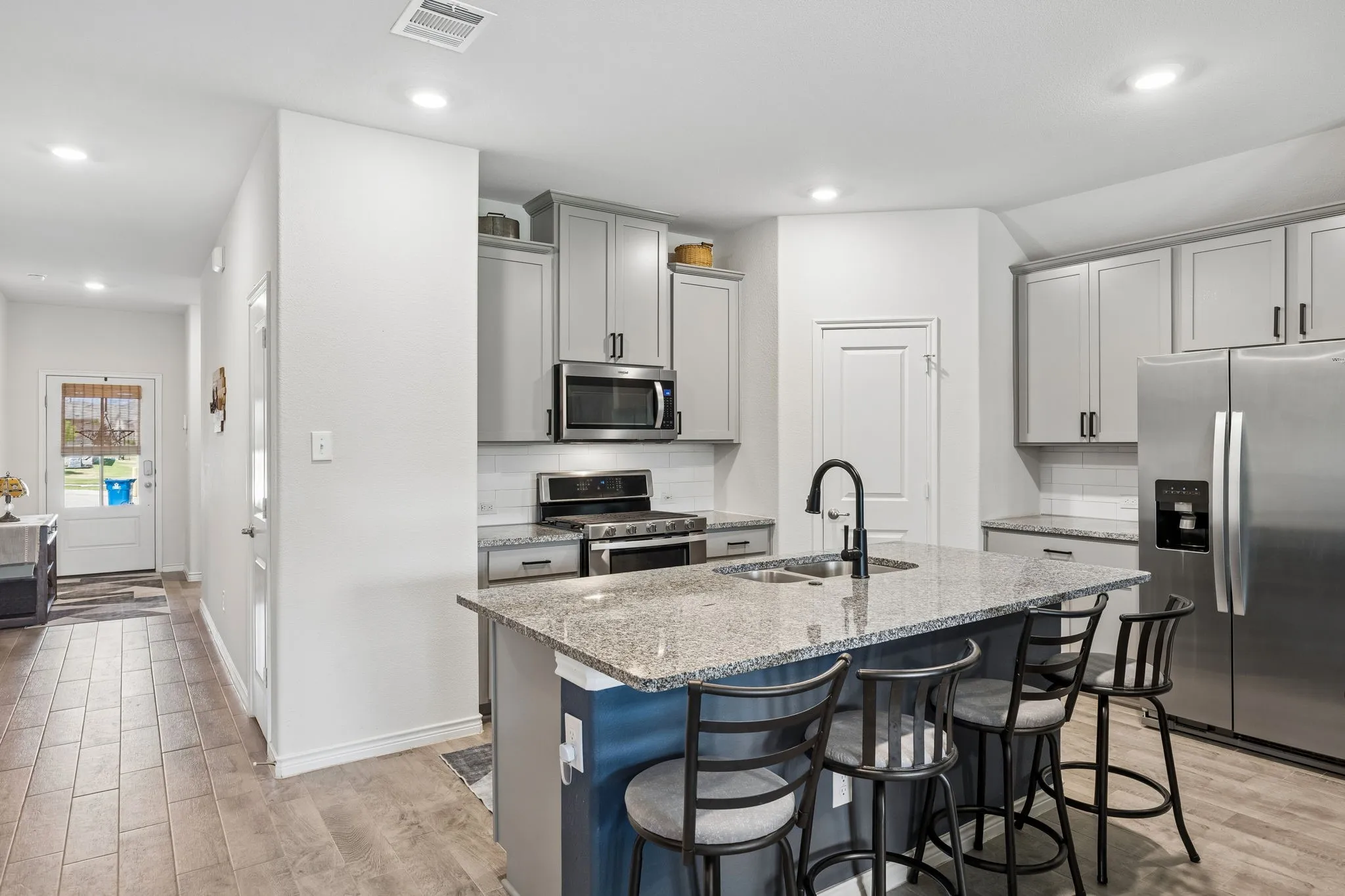 Single Family Residence For Sale in Denton County , 3440 Brady Starr Drive, Aubrey, Texas 76227, 4 Bedroom, 2 Bathroom, 2 Garage spaces, 1,887 Sqft, built in 2022, mls#21343948, Real Estate Agent in Aubrey, Homes For Sale in Denton county, Homes For Sale in Aubrey, Realtor in Aubrey Texas, Real Estate Brokerage Independent Realty Texas, Luminita Cordes Realtor