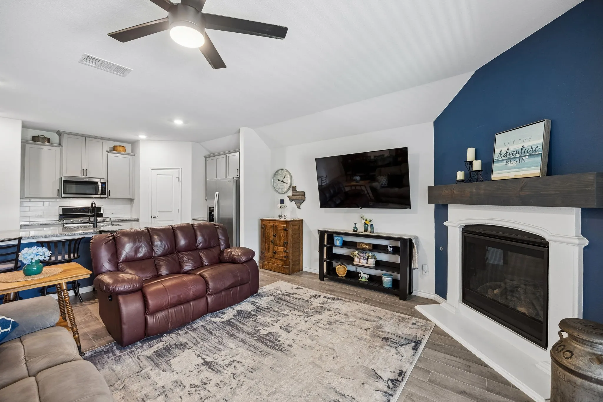 Single Family Residence For Sale in Denton County , 3440 Brady Starr Drive, Aubrey, Texas 76227, 4 Bedroom, 2 Bathroom, 2 Garage spaces, 1,887 Sqft, built in 2022, mls#21343948, Real Estate Agent in Aubrey, Homes For Sale in Denton county, Homes For Sale in Aubrey, Realtor in Aubrey Texas, Real Estate Brokerage Independent Realty Texas, Luminita Cordes Realtor