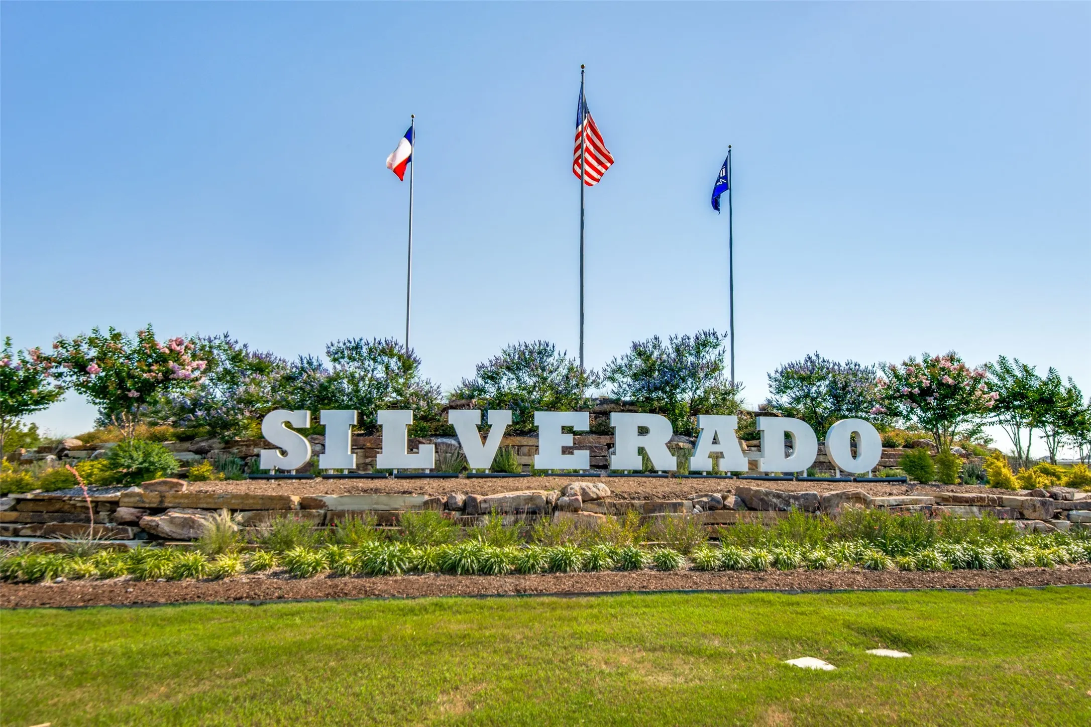 Single Family Residence For Sale in Denton County , 3440 Brady Starr Drive, Aubrey, Texas 76227, 4 Bedroom, 2 Bathroom, 2 Garage spaces, 1,887 Sqft, built in 2022, mls#21343948, Real Estate Agent in Aubrey, Homes For Sale in Denton county, Homes For Sale in Aubrey, Realtor in Aubrey Texas, Real Estate Brokerage Independent Realty Texas, Luminita Cordes Realtor