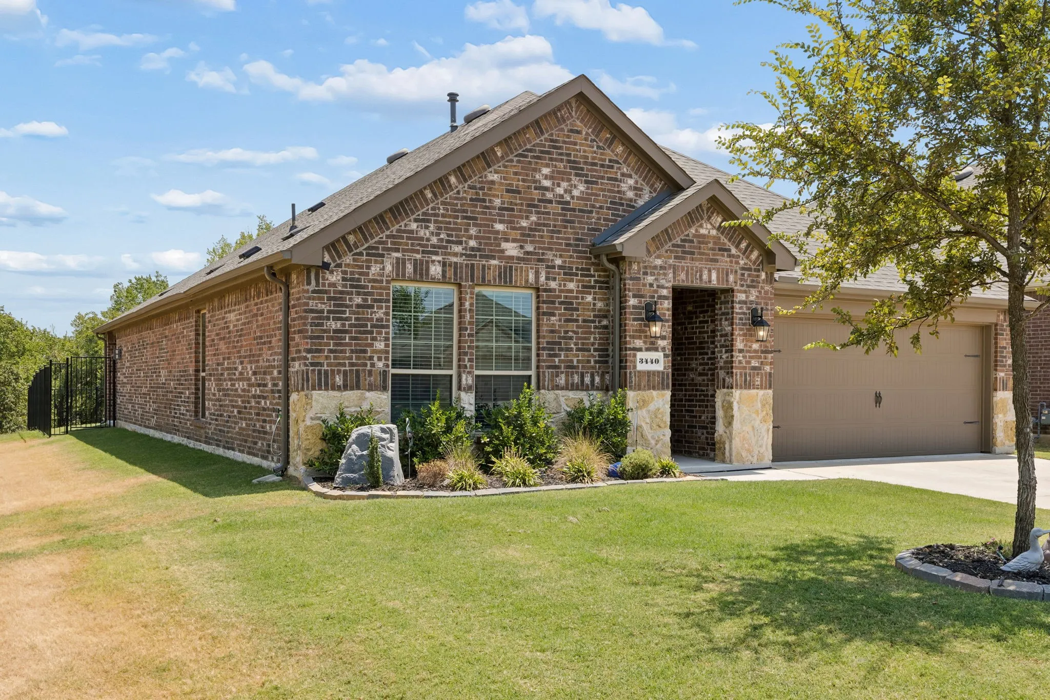 Single Family Residence For Sale in Denton County , 3440 Brady Starr Drive, Aubrey, Texas 76227, 4 Bedroom, 2 Bathroom, 2 Garage spaces, 1,887 Sqft, built in 2022, mls#21343948, Real Estate Agent in Aubrey, Homes For Sale in Denton county, Homes For Sale in Aubrey, Realtor in Aubrey Texas, Real Estate Brokerage Independent Realty Texas, Luminita Cordes Realtor