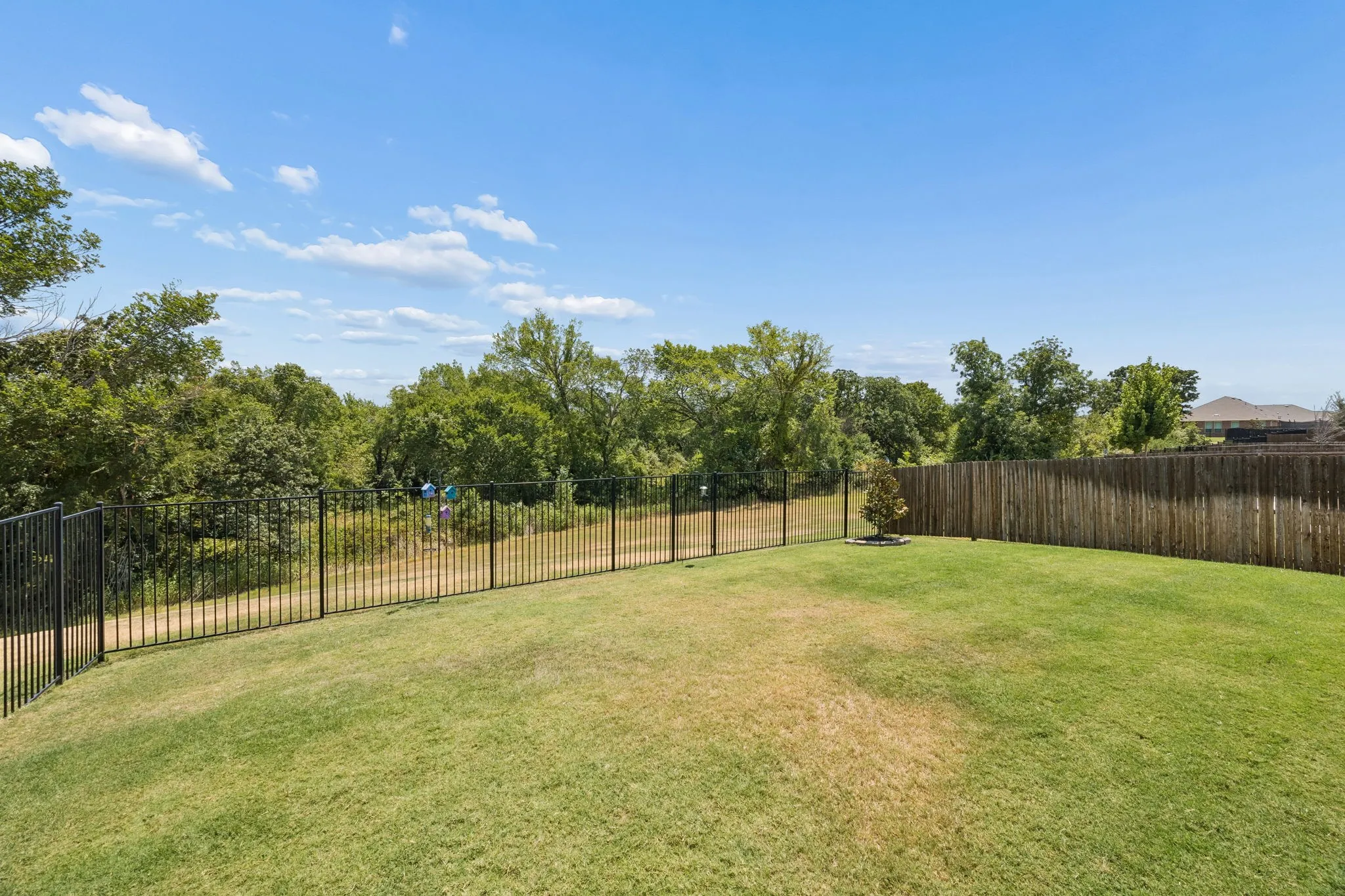 Single Family Residence For Sale in Denton County , 3440 Brady Starr Drive, Aubrey, Texas 76227, 4 Bedroom, 2 Bathroom, 2 Garage spaces, 1,887 Sqft, built in 2022, mls#21343948, Real Estate Agent in Aubrey, Homes For Sale in Denton county, Homes For Sale in Aubrey, Realtor in Aubrey Texas, Real Estate Brokerage Independent Realty Texas, Luminita Cordes Realtor